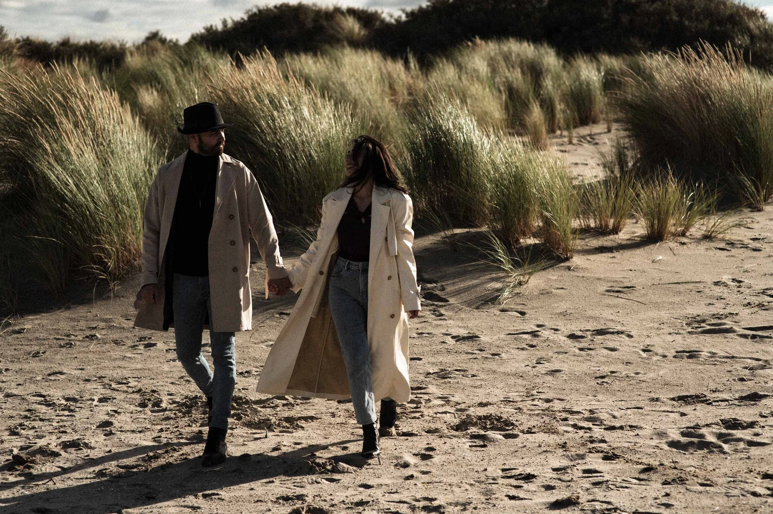 Koppel shoot op het strand-06.jpg