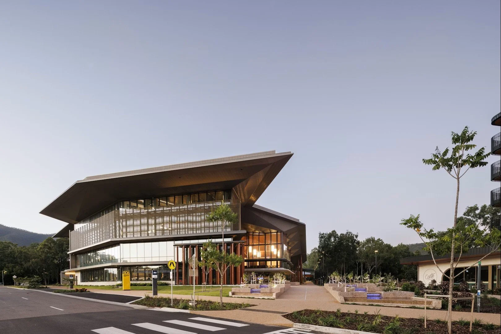 JCU engineering external.jpeg