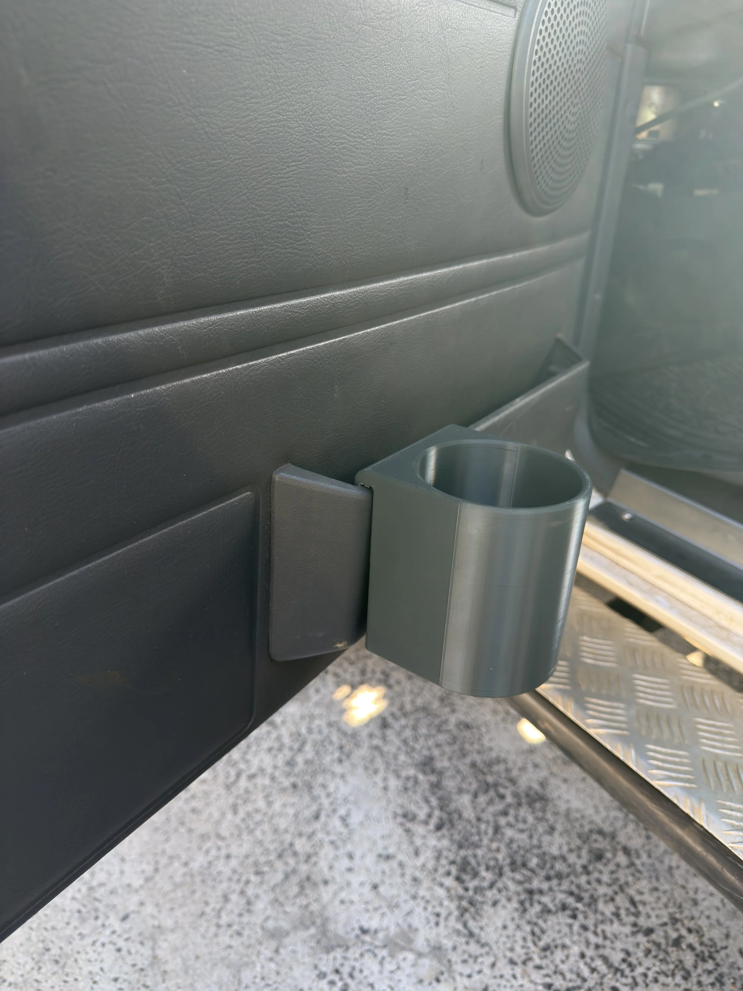 XRE DOOR CUPHOLDER SUIT GQ PATROL