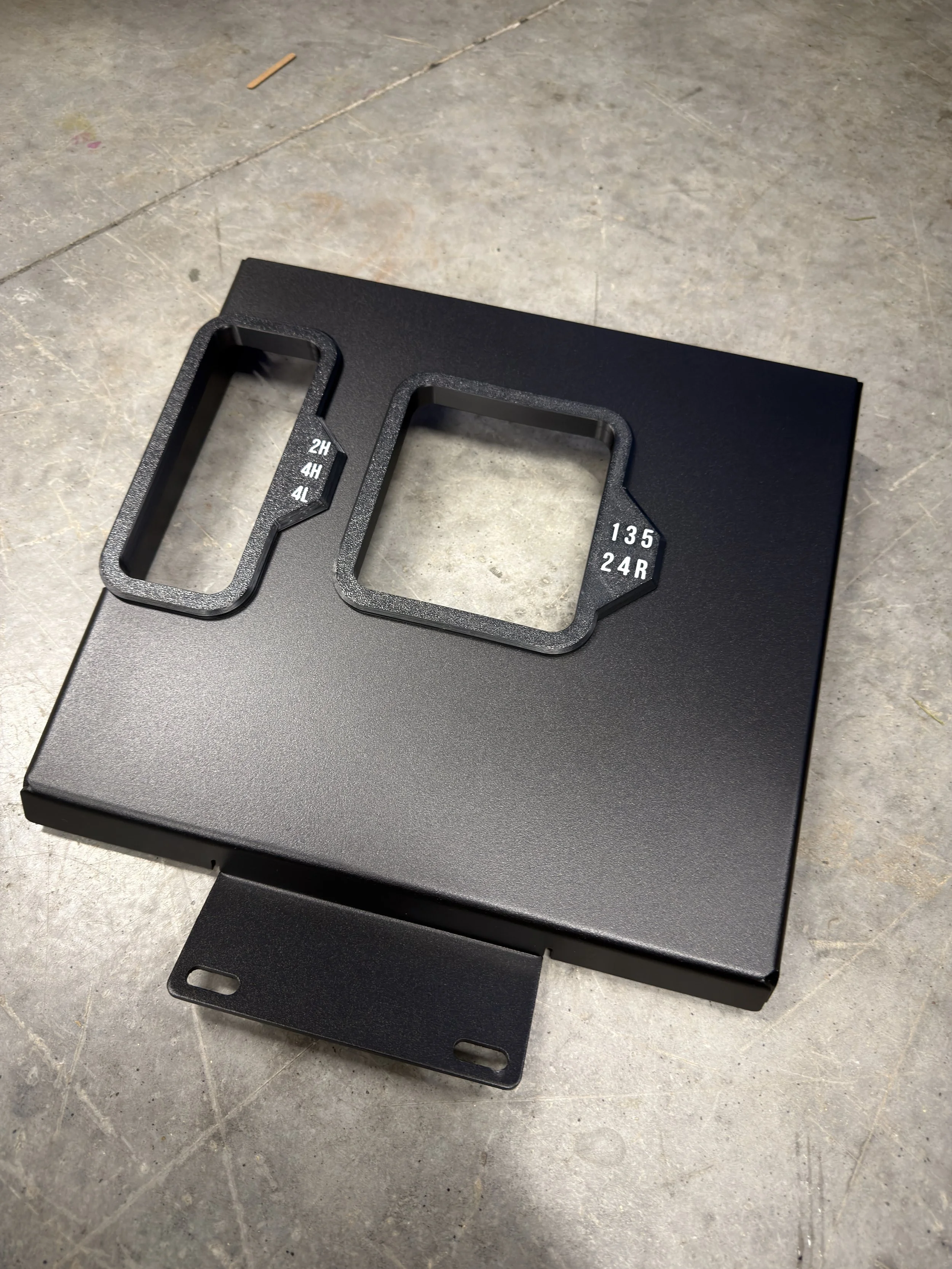XRE SMART SURROUND WITH LABELS.JPG