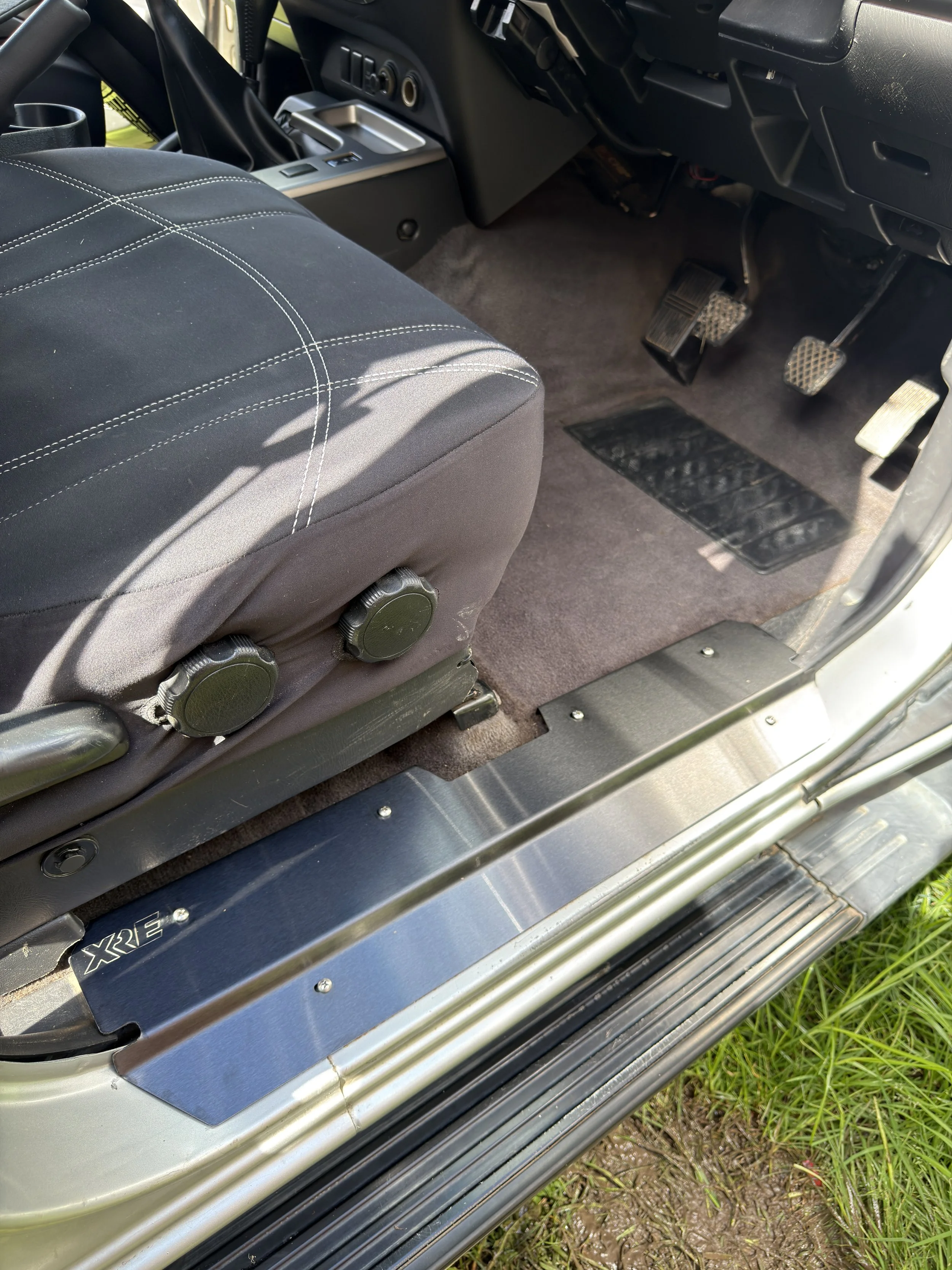 XRE STAINLESS SILL PANELS SUIT GU PATROL