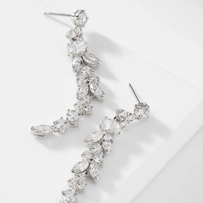 NADRI PRIMA LONG EARRINGS SILVER