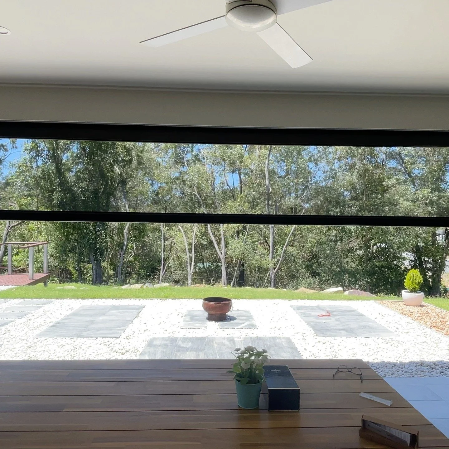 Your bush retreat. One touch away. 🌿✨
No pulling. No fussing. Just press a button and watch your alfresco space transform &mdash; blinds gliding silently into place, or disappearing completely so nothing stands between you and those gorgeous gum tre