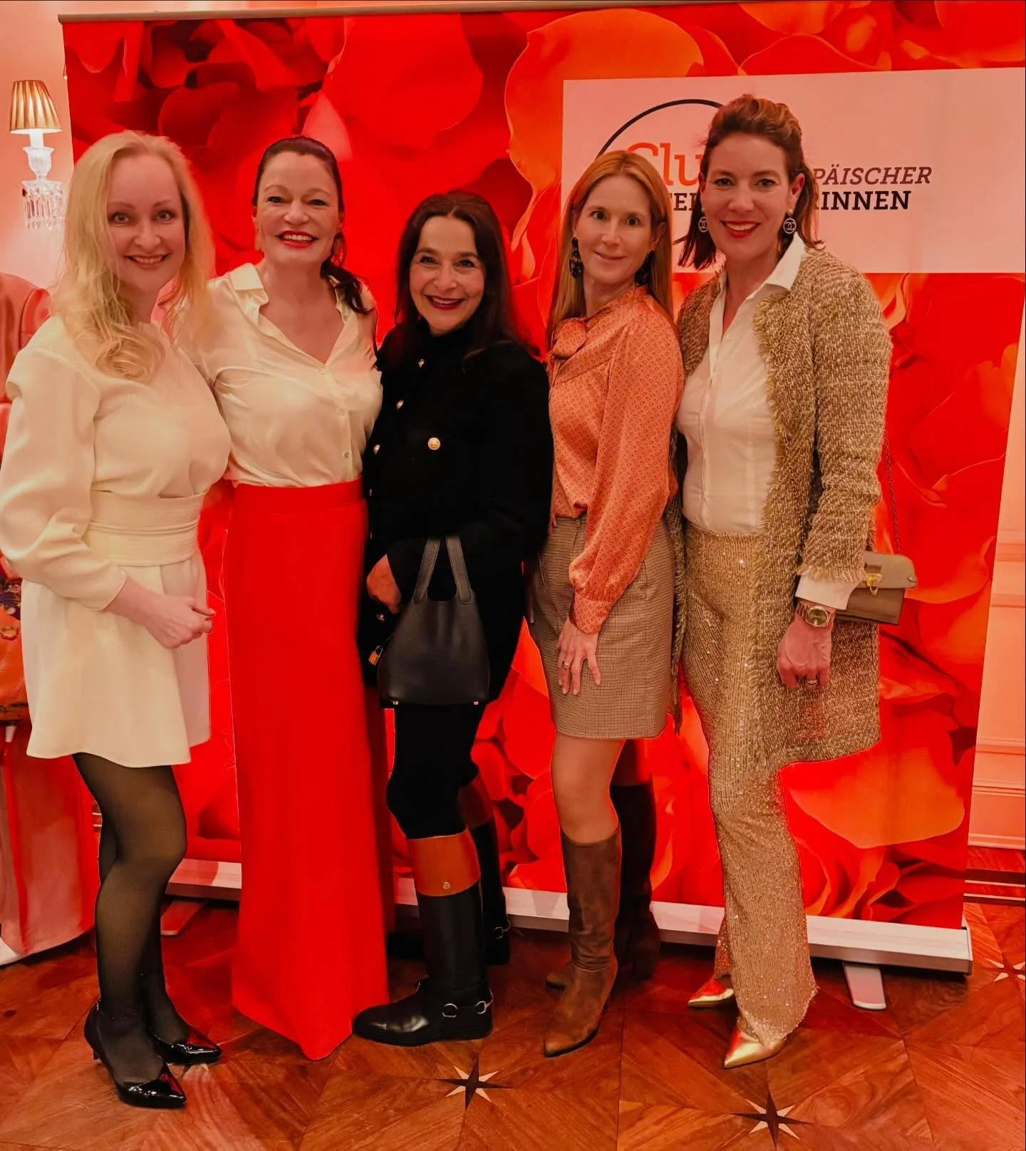 Bewusstsein, Verantwortung und innere St&auml;rke geh&ouml;ren zusammen. 🌿

Letzte Woche beim @clubeurop.unternehmerinnen hat  Hannes Jaenicke die @pelorus.jack.foundation vorgestellt, die sich gemeinsam mit einer NGO in Indonesien f&uuml;r den Schu