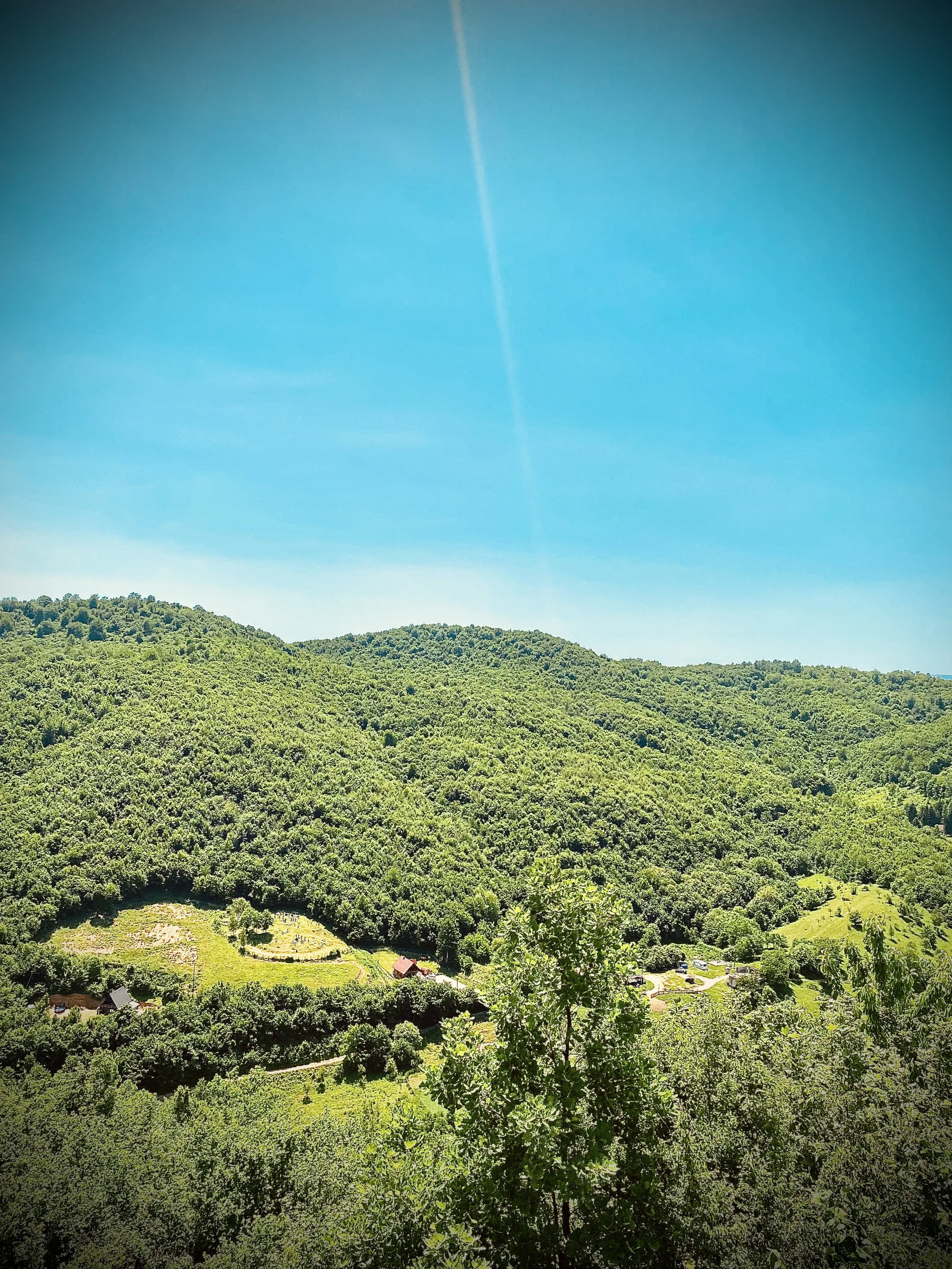 Emotionaler Missbrauch in der Kindheit –wie er unser Bindungsverhalten prägt und warum manche Beziehungen nicht tragfähig sind