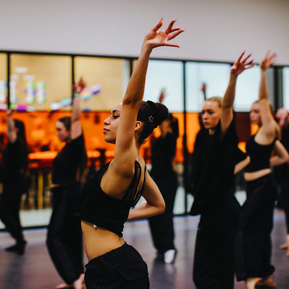 BA (HONS) Dance Performance Top Up