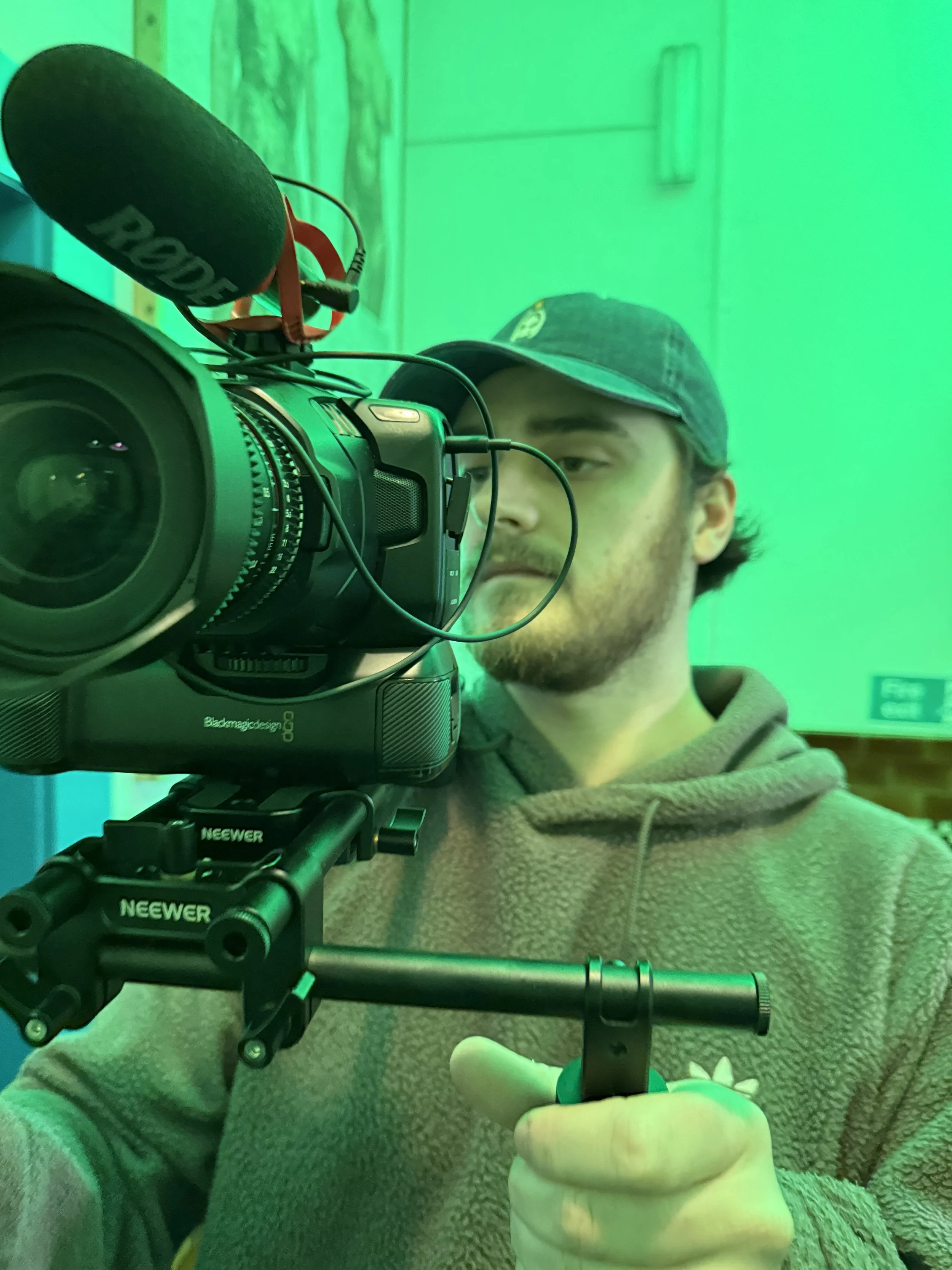 CAMERAMAN C:UP.jpg
