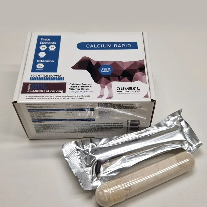Rasktvirkende kalkbolus til kyr rundt kalving