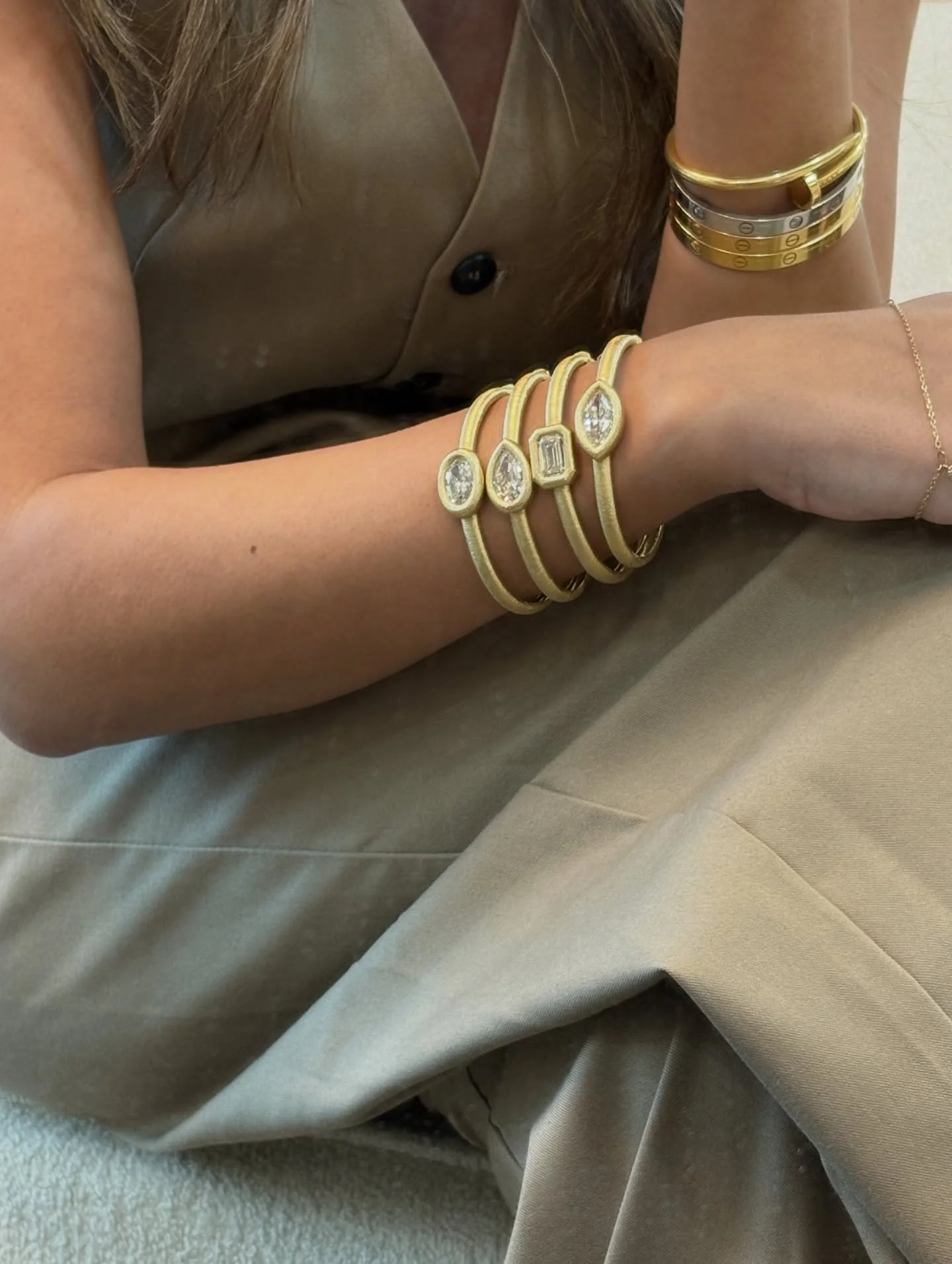 Some of my favorite bling at the moment ✨

💌 DM to shop 💎