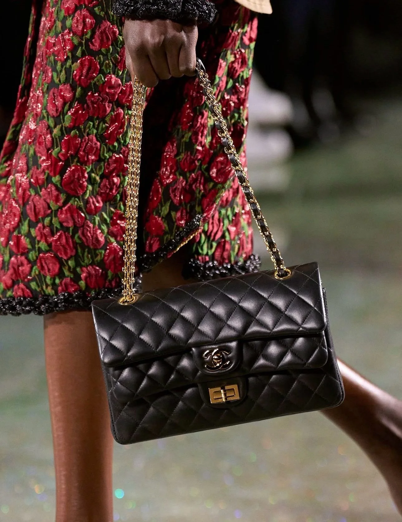 Matthieu Blazy, I underestimated you &mdash; thoughts on Chanel Fall 26? I&rsquo;d definitely add a few pieces to my cart 🛒💌 

📷 | @ericasgirlyworld @aboutchanelhere