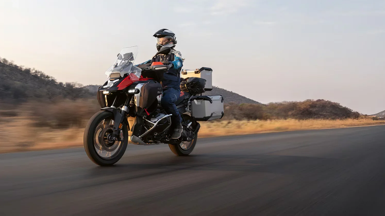 Photo du trail BMW R 1300 GS Adventure en action