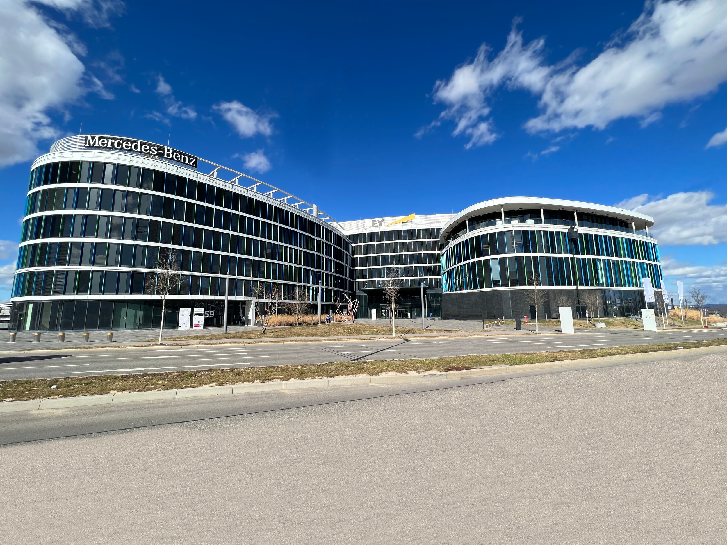 WFC Immobilien Hauptsitz - Industrie- und Logistikimmobilien Berater Makler Süddeutschland Stuttgart München