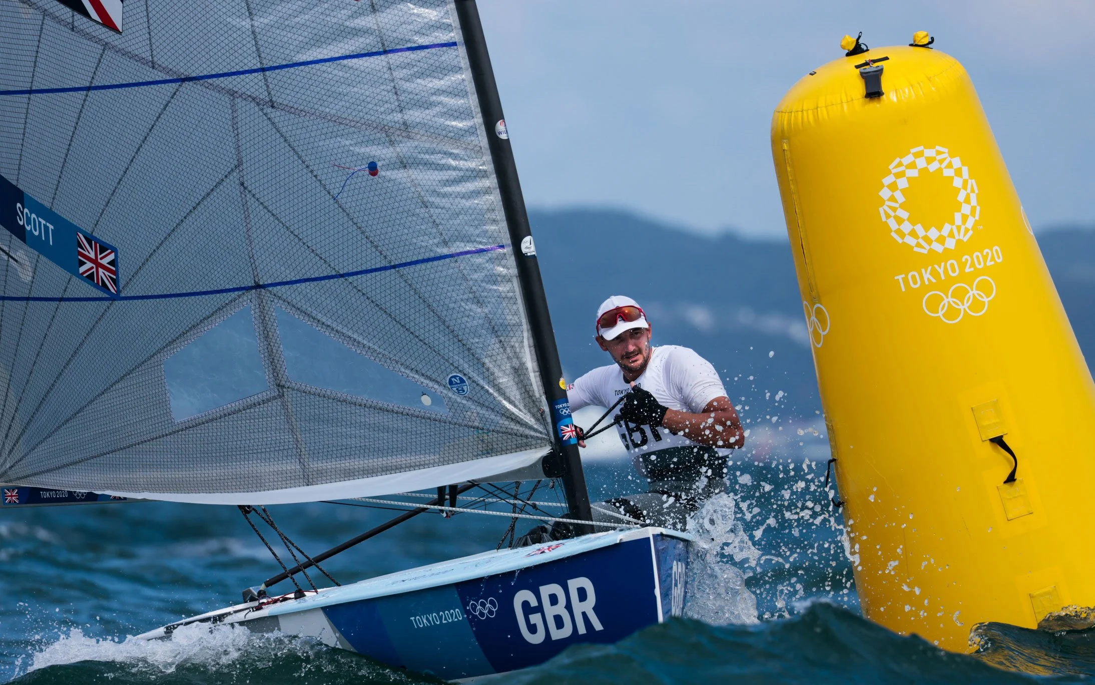sailing3.jpg