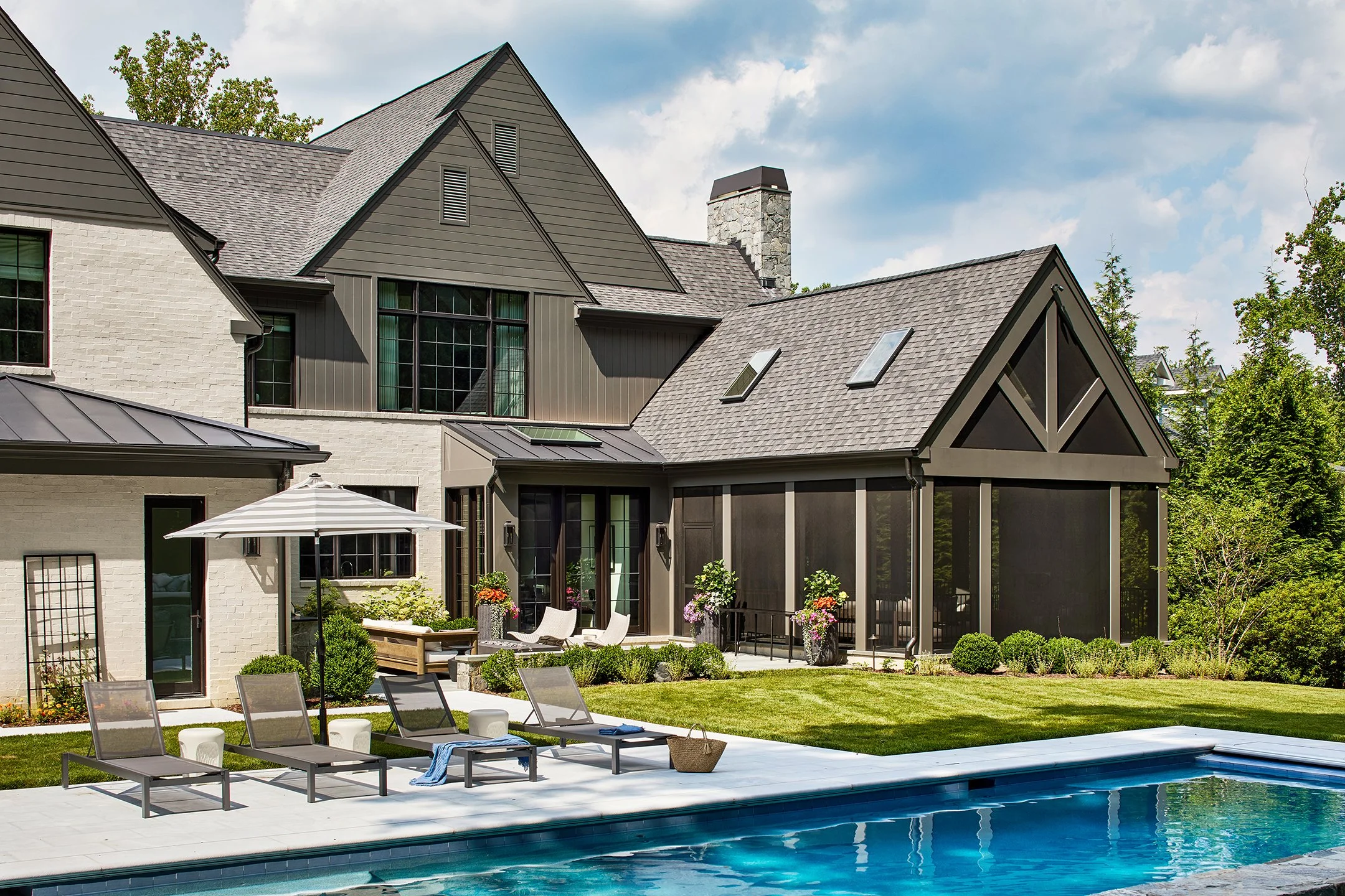 Angeline-And-Co-Virginia-Contemporary-Pool-2.jpg