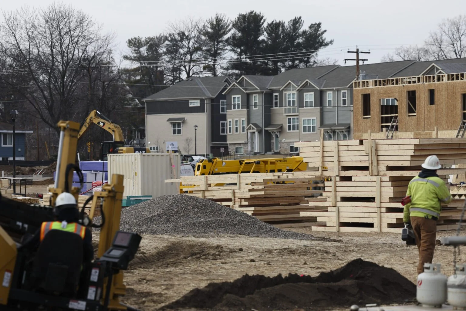 Sen. Tina Smith’s bill would help us build more housing. State leaders should follow suit.
