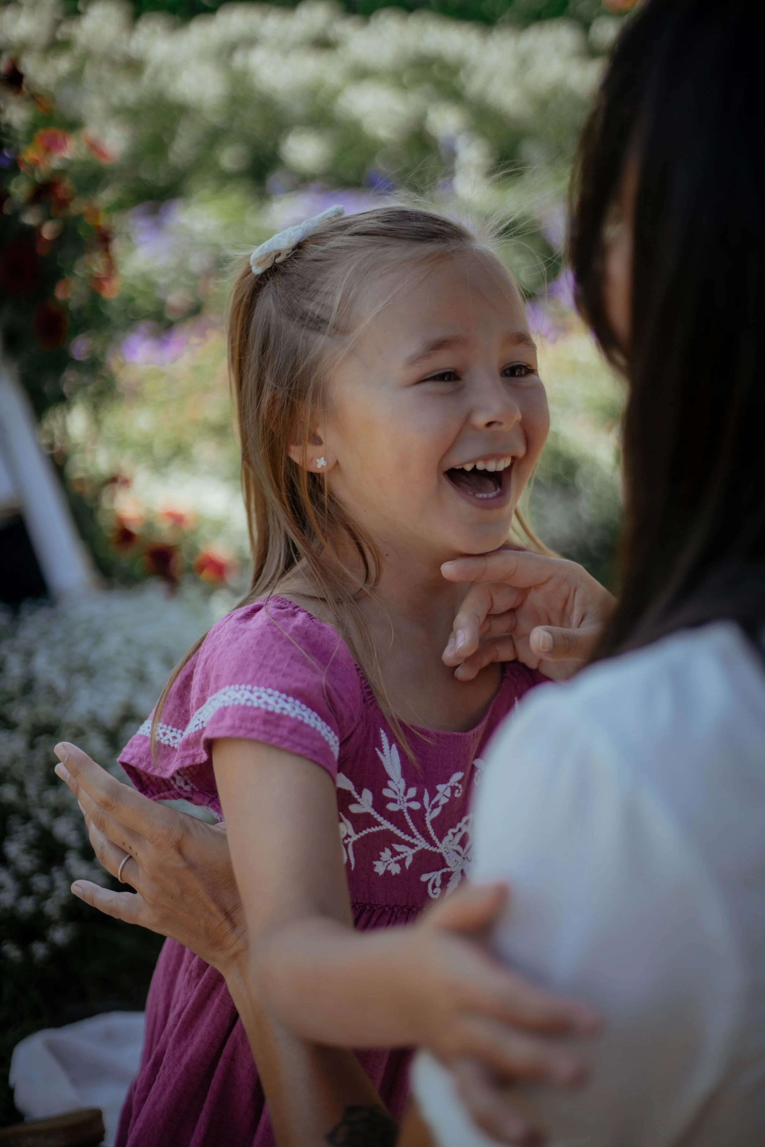 Séance photo famille lifestyle extérieur Montréal