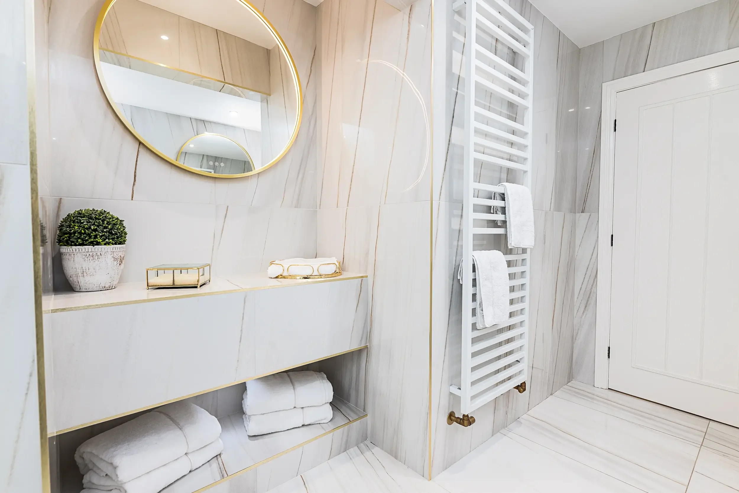Marble Luxury 1.webp