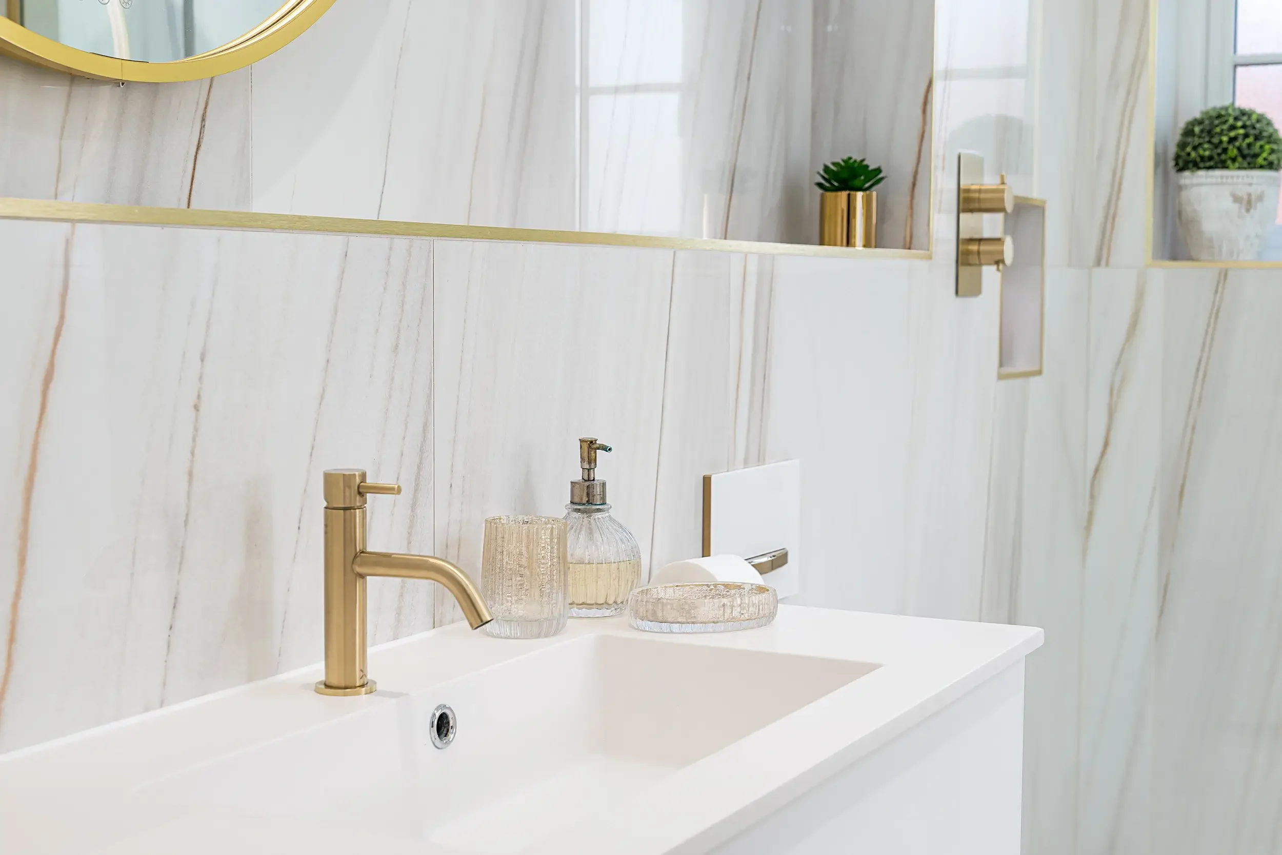 Marble Luxury 5.webp