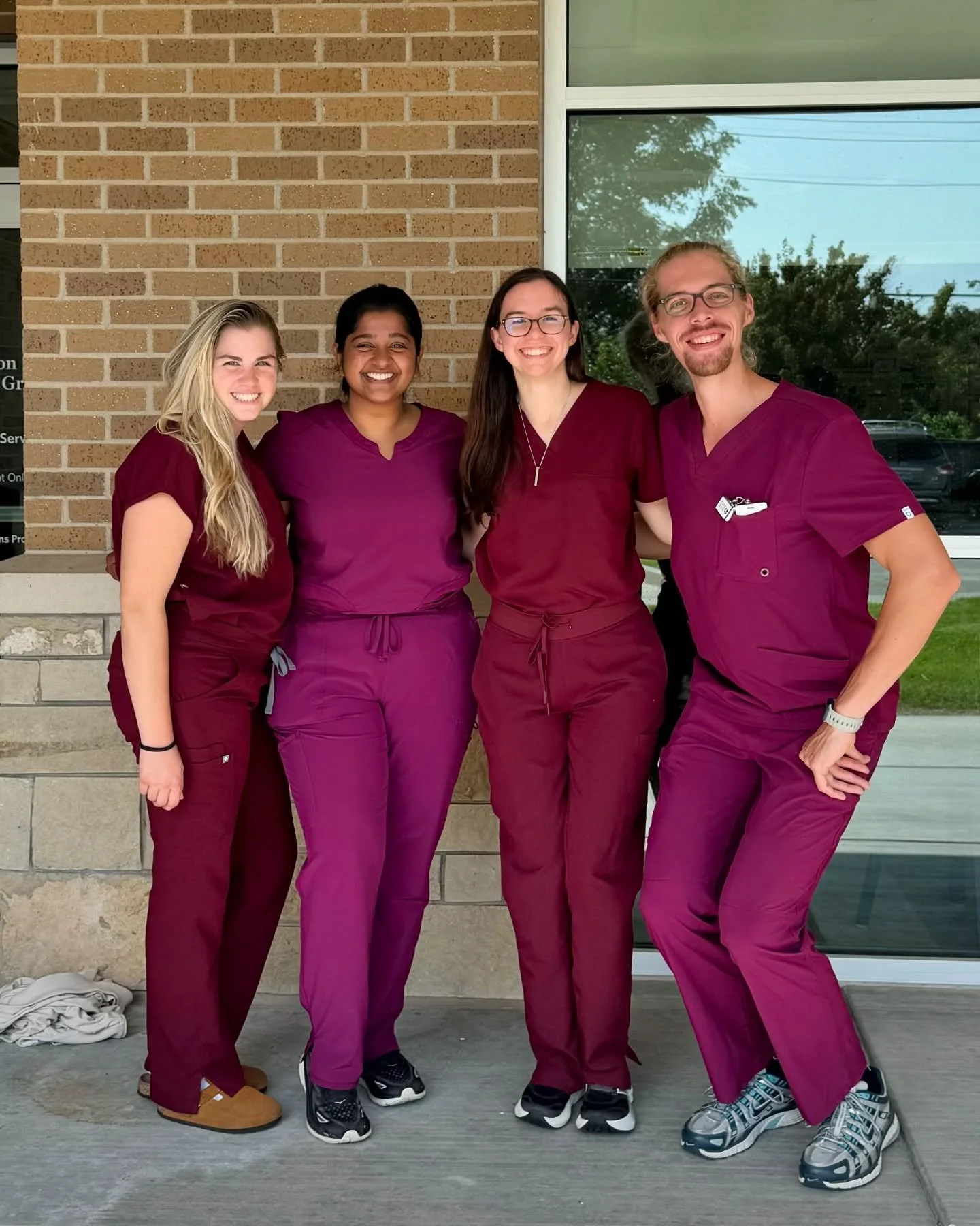 Happy Wednesday! These guys got the memo.👌

#PGY2 #familymedicineresidency #residencylife #familymedicine