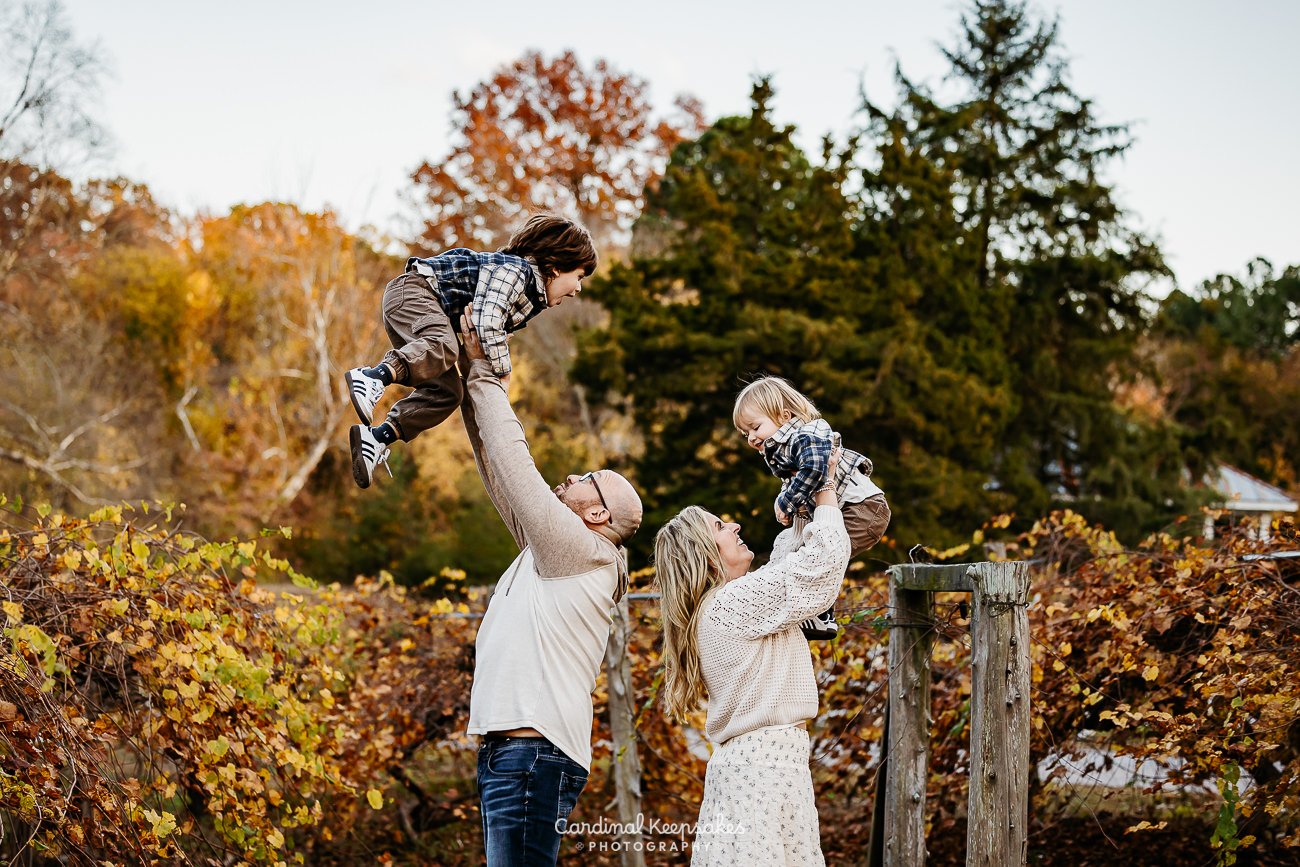 Family Session at Historic Oak View