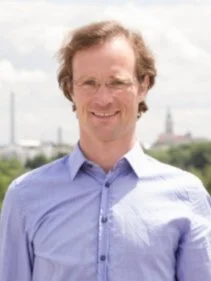 Johannes-Kreuzer Headshot.jpg