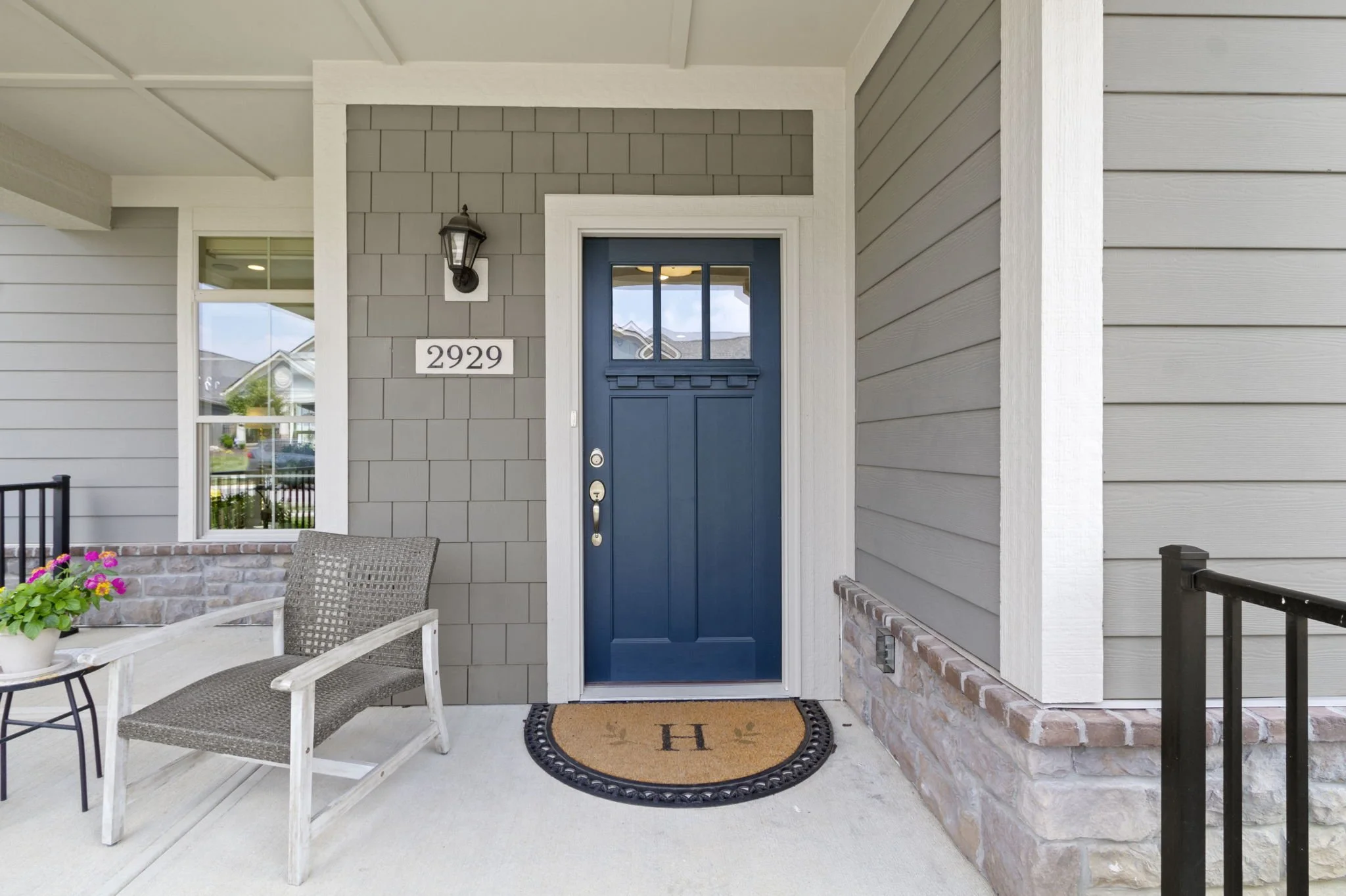 17-web-or-mls-Property_Expressions_2929_Tolkien (51).jpg