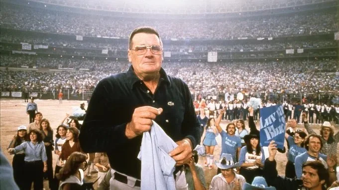 DEADLINE EXCLUSIVE: ‘Luv Ya Bum!’ Acquired In U.S. By Blue Harbor; SXSW Prize Winner Spotlights Coach Of NFL’s Houston Oilers