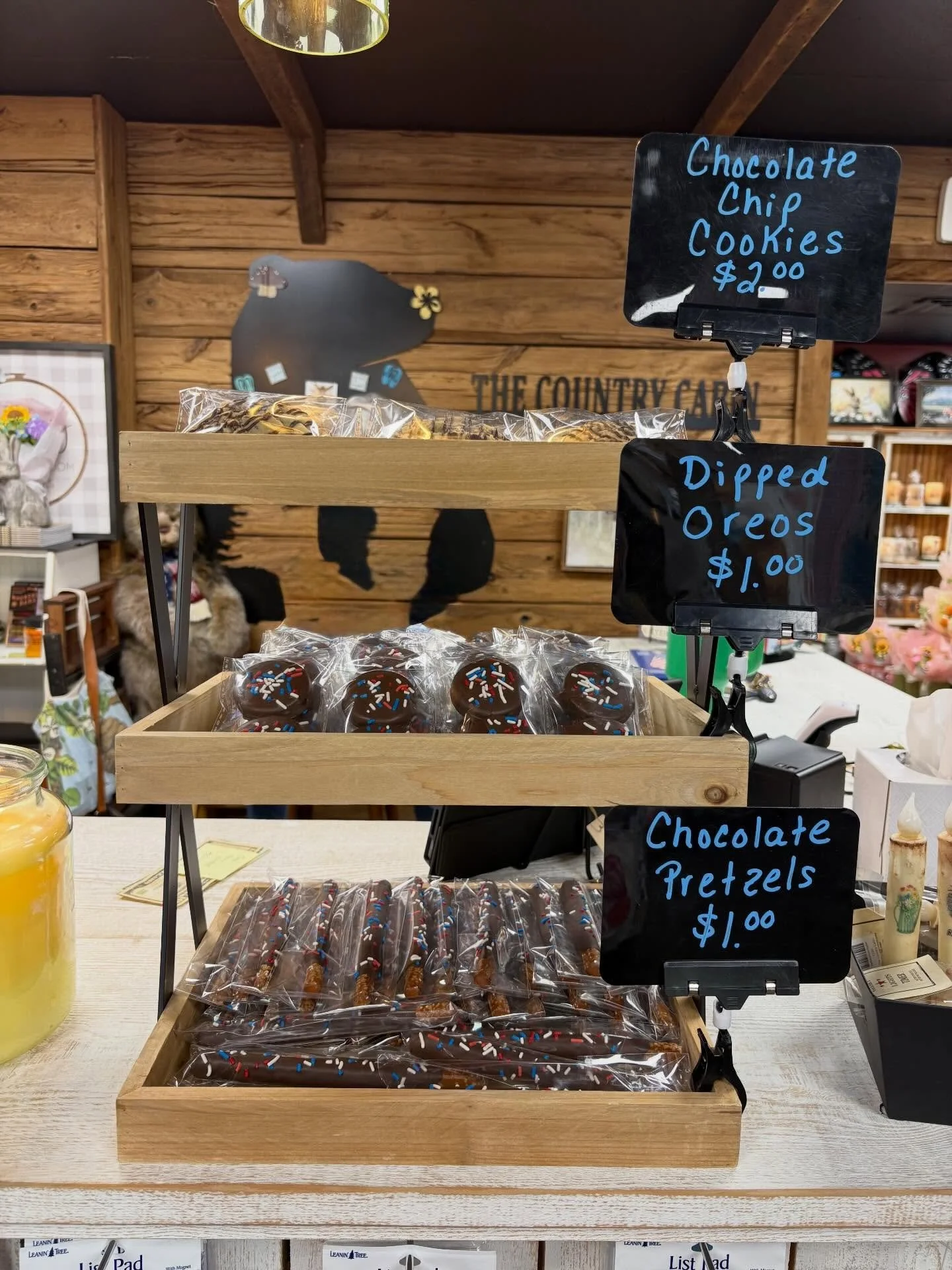 BIG NEWS ✨
You can now find some of your favorite treats from Goodies by G, LLC at @thecountrycabin__ ! We are so excited for this opportunity and can&rsquo;t wait for you to shop local and grab something sweet 🤍

Be sure to stop in, support small b