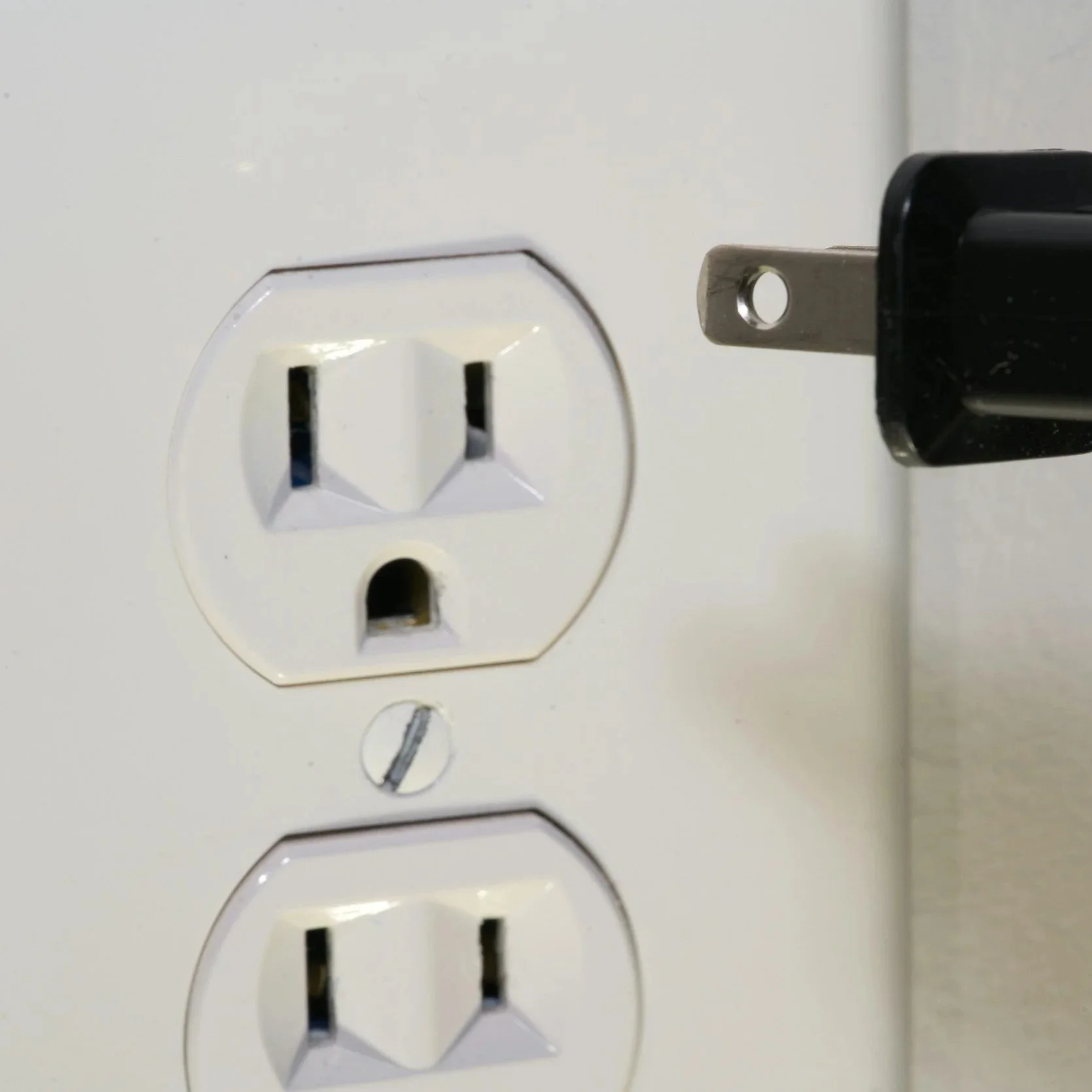 Are 2-Prong Adapters Safe to Use in Virginia Beach Homes?