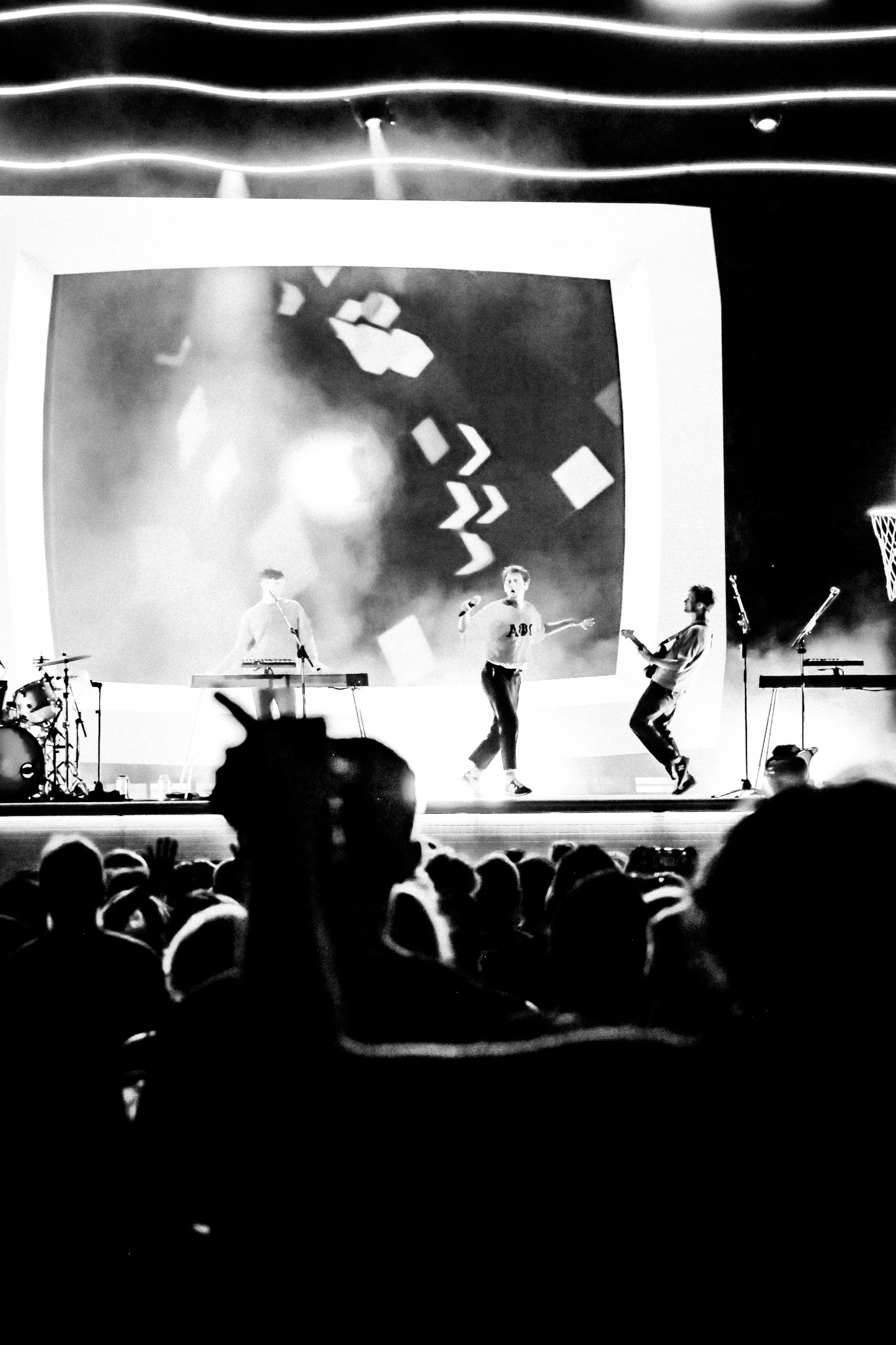 Glass Animals-5900September 12, 202100126Glass Animalszach dorame AZ.JPG