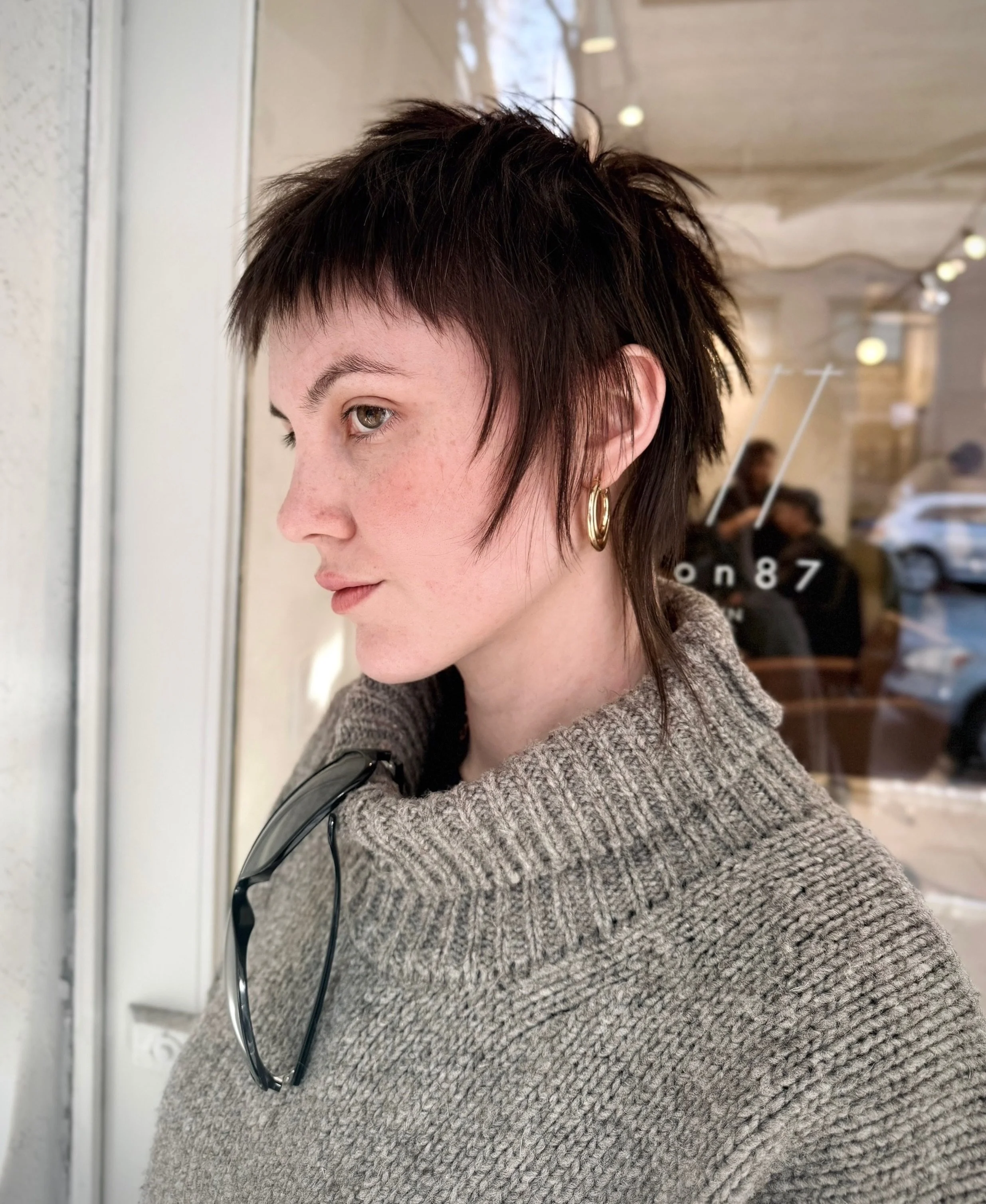 Our next haircut seminar will be on Monday, 6/15 at 10am - Instructor Kazuma will be going over the shaggy hairstyle for short hair @kk_haircuts at @salon87brooklyn 

386 Graham Ave, Brooklyn NY 11211