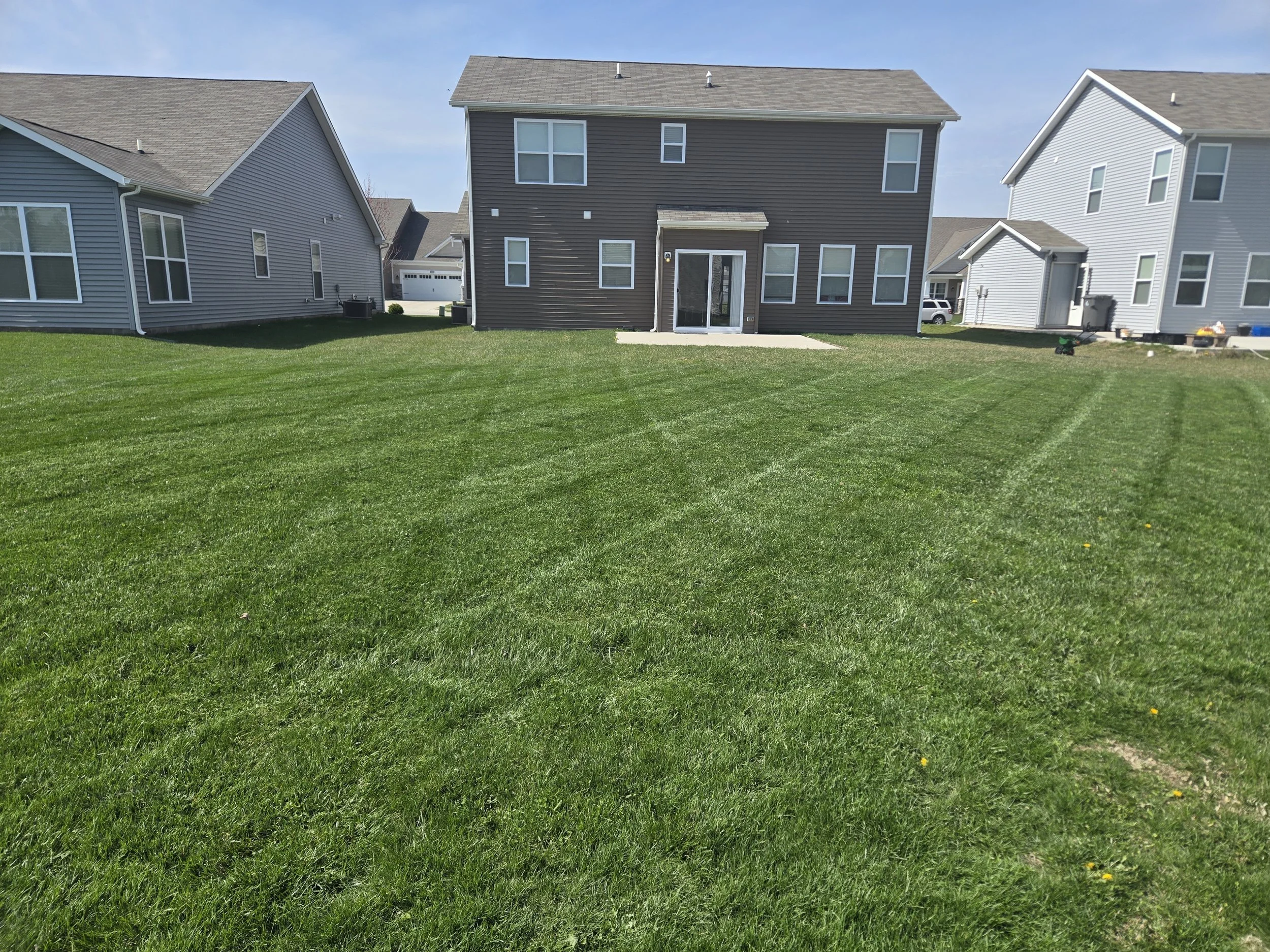 Lawn Mowing & Maintenance