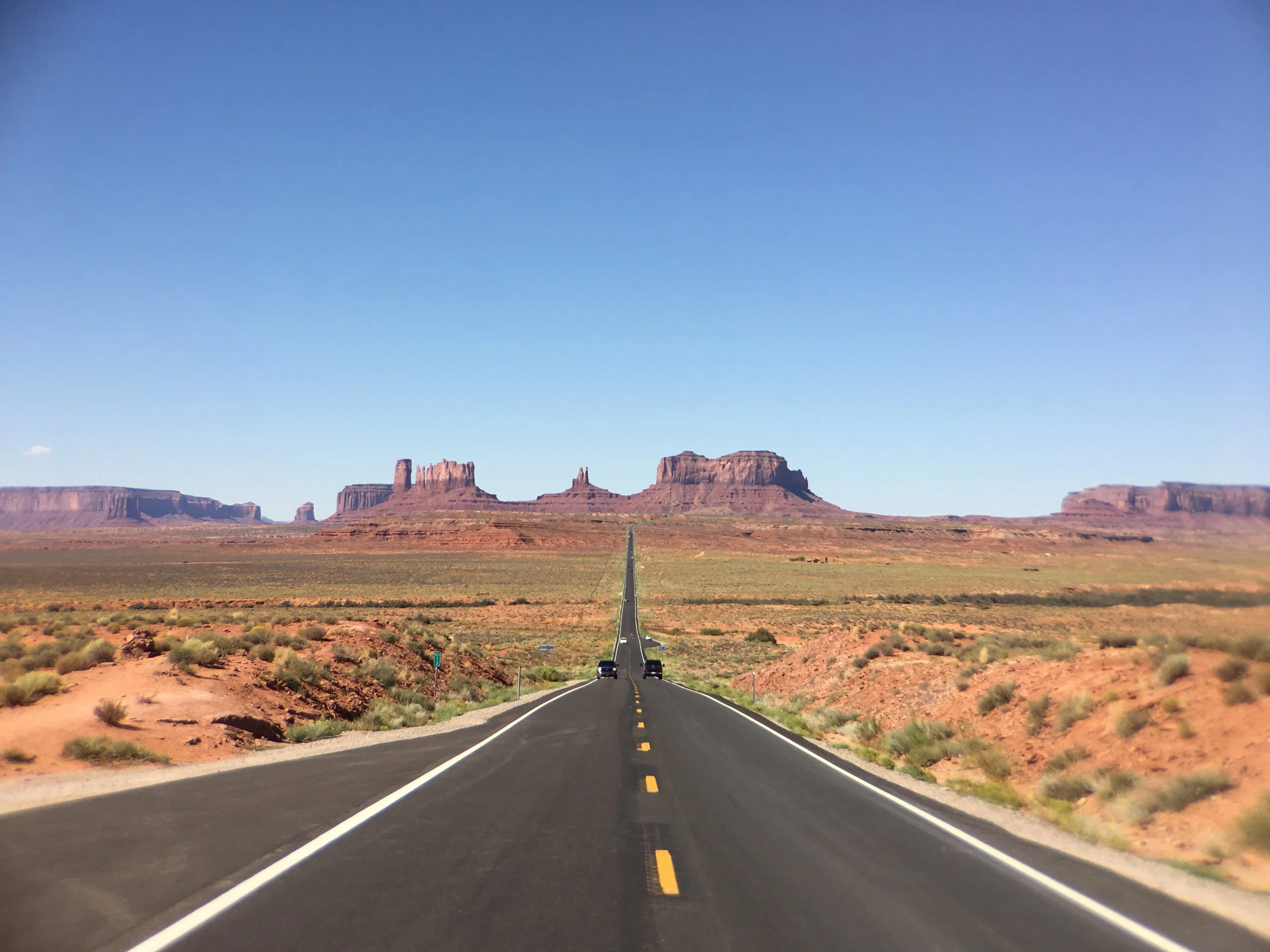 Landscape photograph of Monument Valley from "Forrest Gump Point" in Mexican Hat, Utah