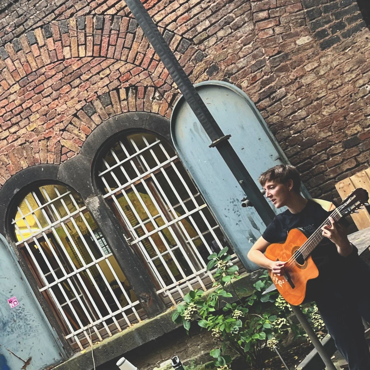 Ich danke @velo.pop 
shout an meine Mitstreiter
@meanwhileprojectltd @albertluxus 

#velopop #cgn #fortpaul