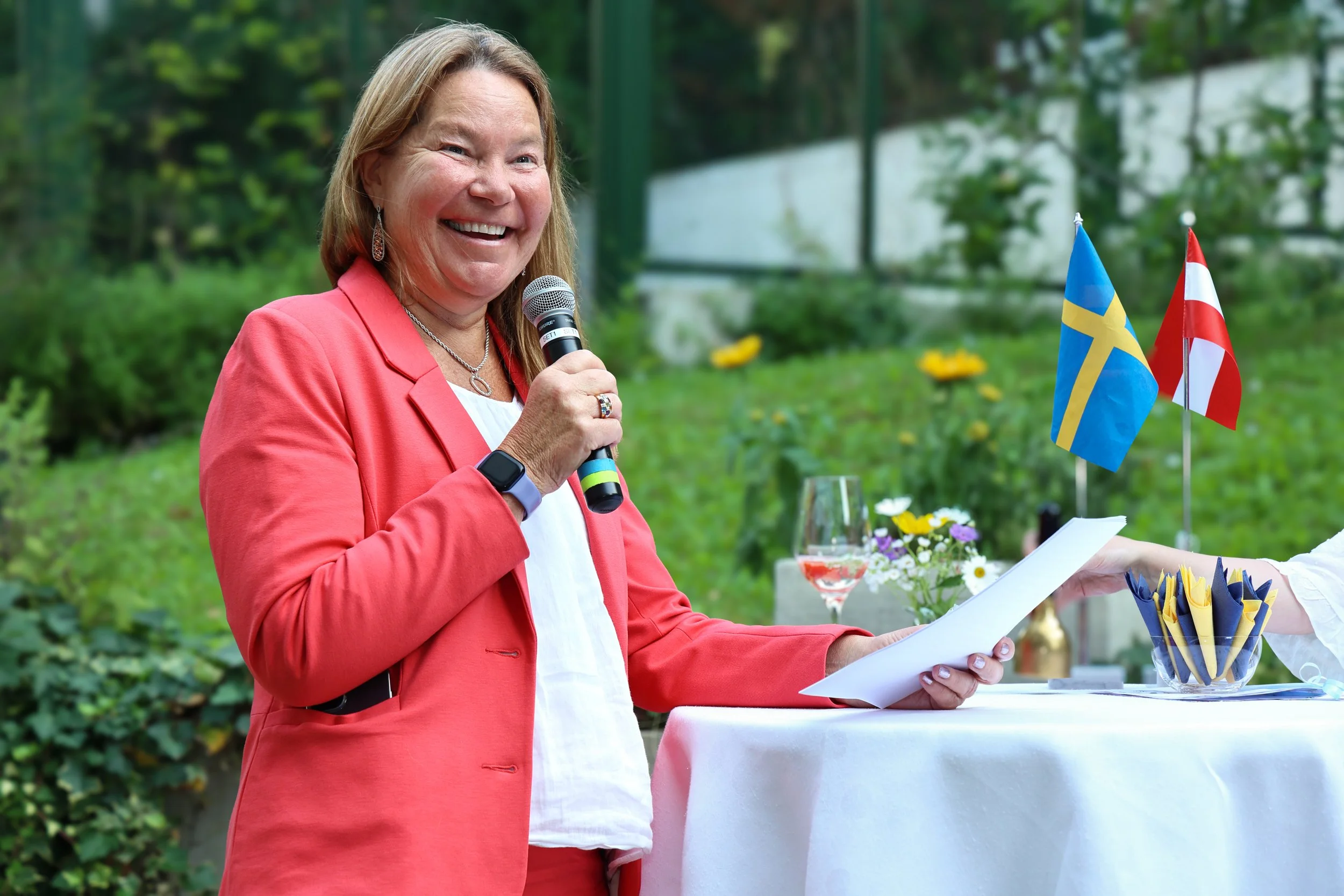 Feier des schwedischen Mittsommerfests in der Schwedischen Botschaft in Wien. Rede von I.E. Annika Markovic, Botschafterin vom Königreich Schweden 