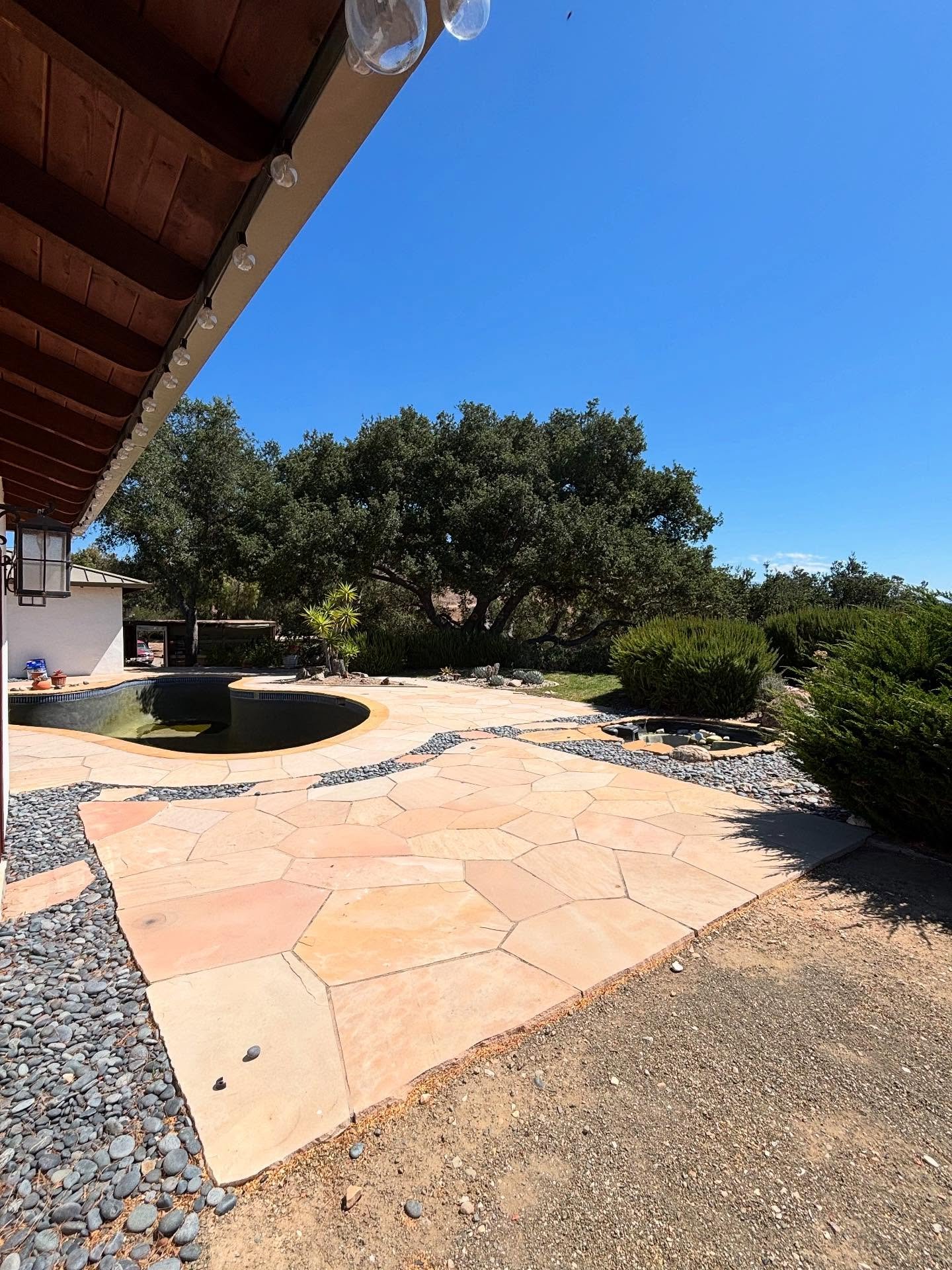 Demo last week. Client wanted better views more grass and extra pool lighting. The boys nailed it, time for pipe!