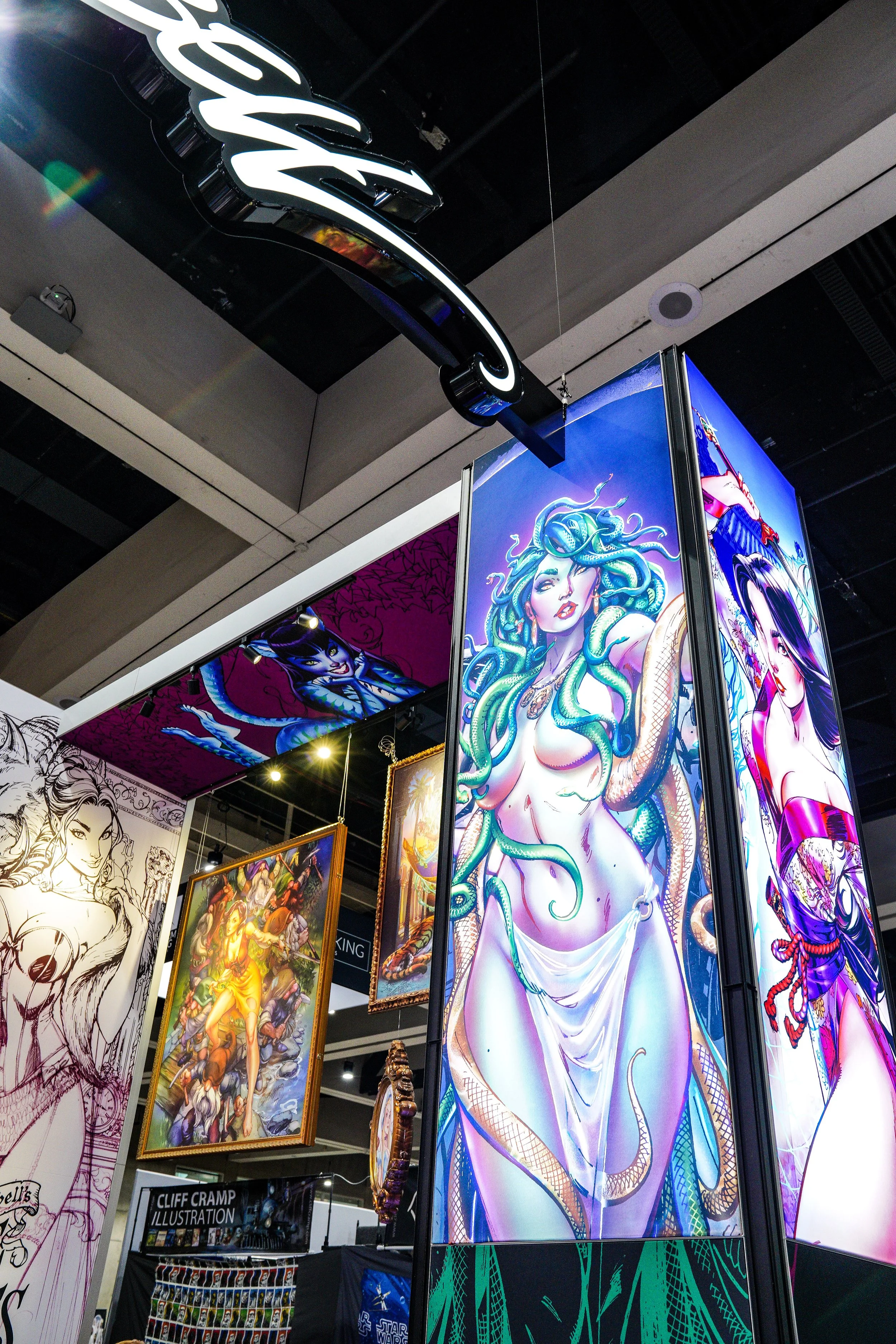 CAMPBELL COMIC CON 24-33.jpg