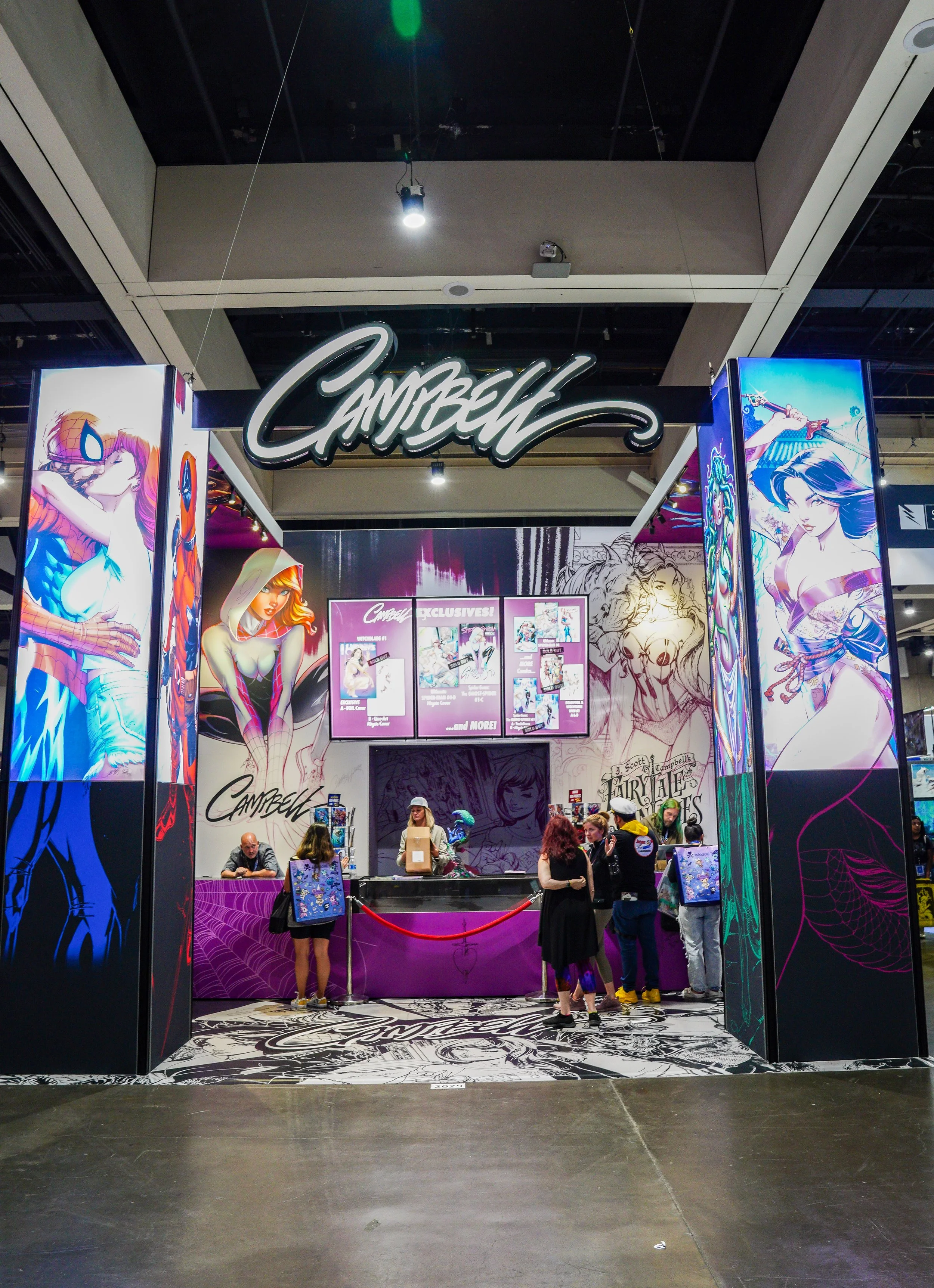 CAMPBELL COMIC CON 24-02.jpg