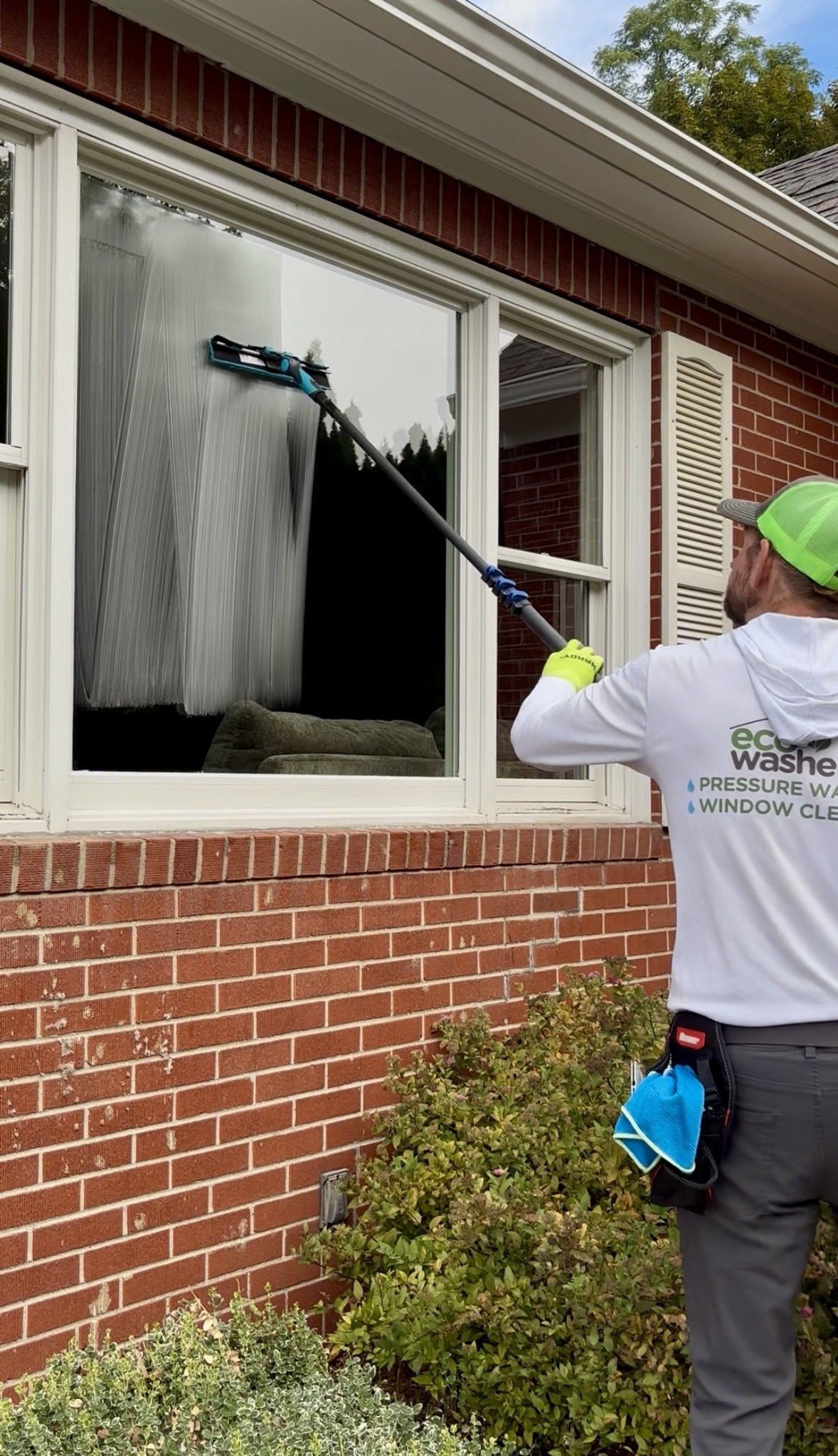 Hard to reach window cleaning inside and out in Poughkeepsie, NY