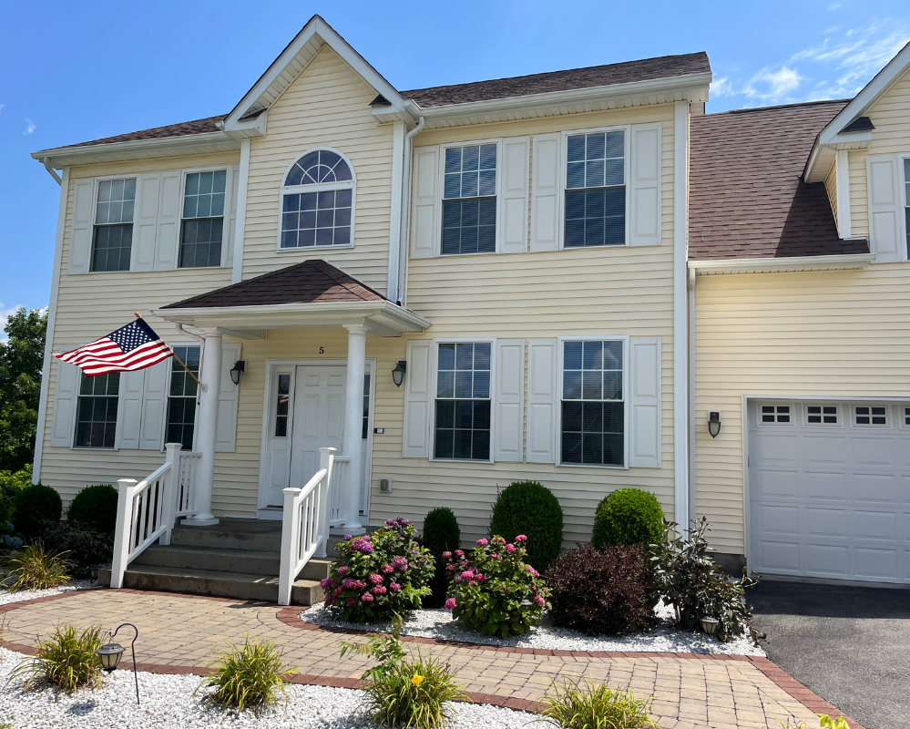 Springtime residential window cleaning in Beacon, NY