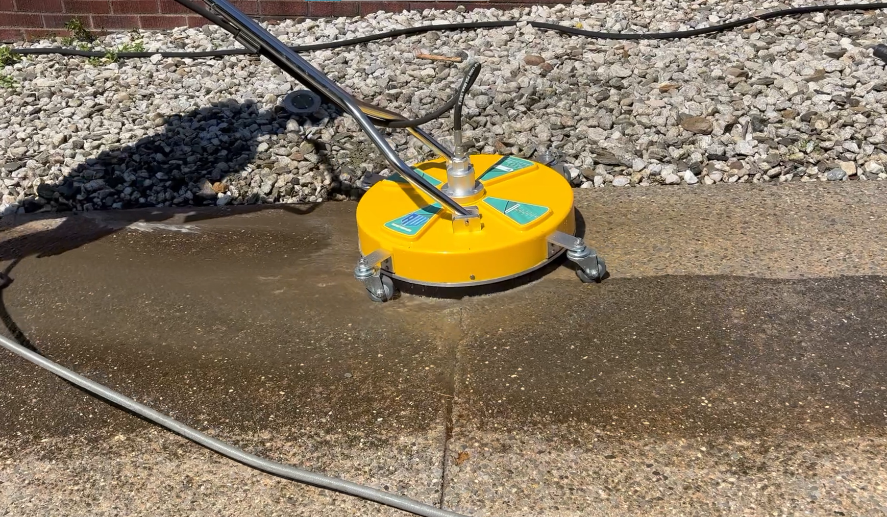 ecoWashers concrete pressure washing