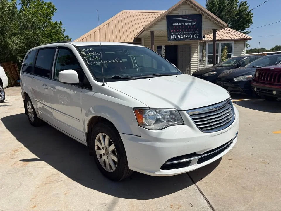 2015 Chrysler town & country