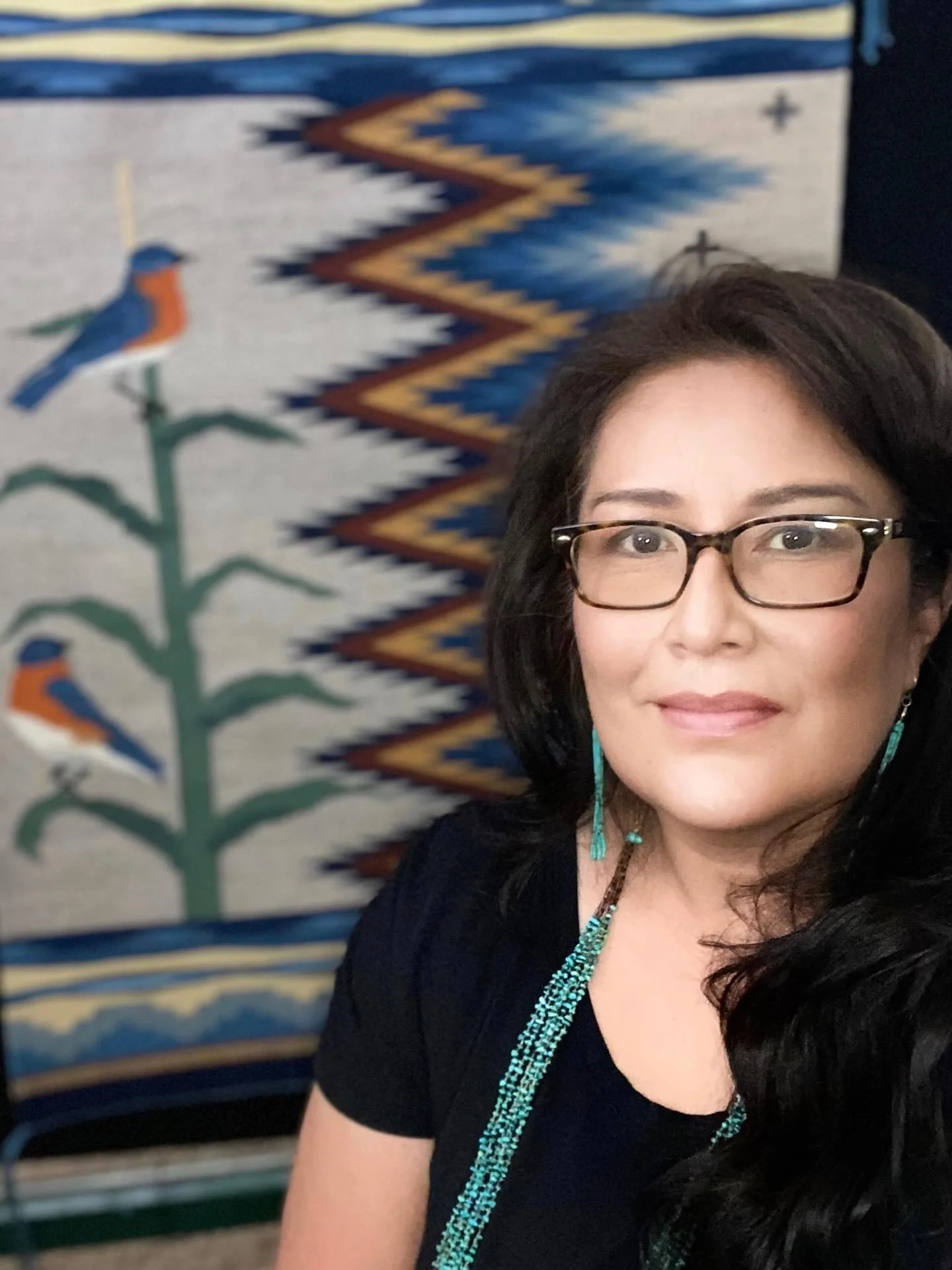 We are honored to introduce Din&eacute; (Navajo) weaver Calandra L. Cook, the newest artist to join our gallery.
At a time when Indigenous women remain underrepresented in the art world, we are proud to share and celebrate Calandra&rsquo;s voice and 