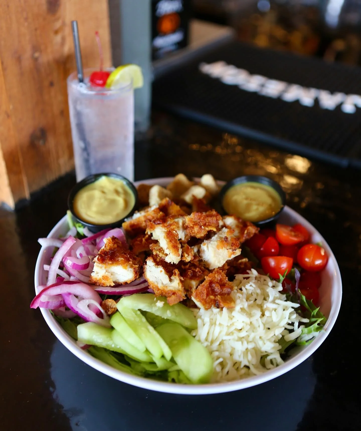 Keeping it fresh over at Goldie&rsquo;s🤩🥗
Join us for lunch! We open at 11☀️

#goldies #goldiesbargrill #westdesmoines #westdesmoinesiowa #sportsbar #lunch