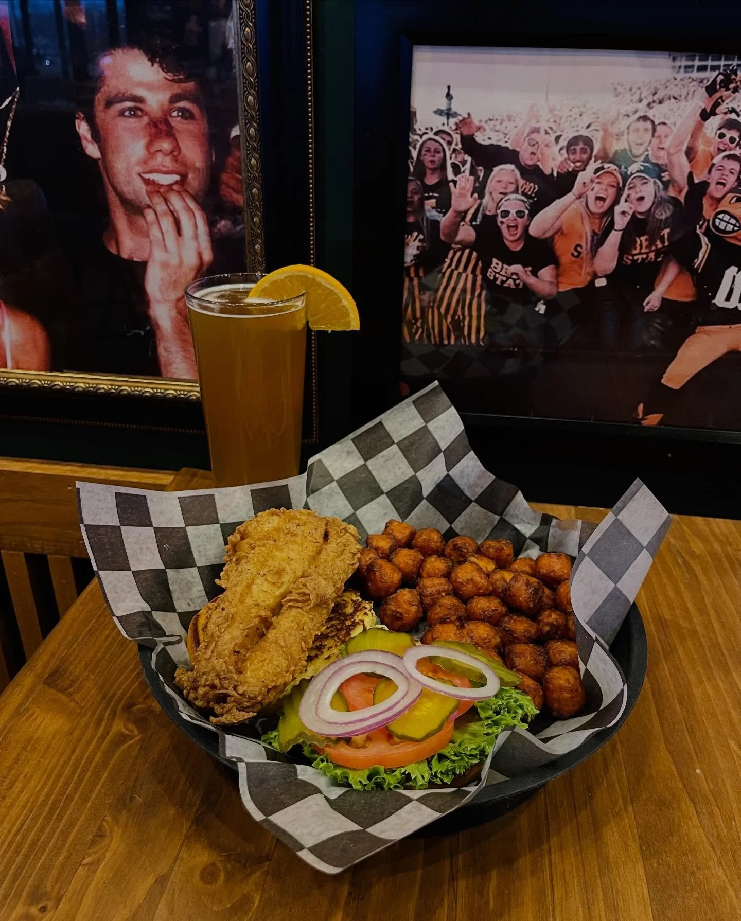 Whether you like it breaded or blackened, our Cod Sandwich is the perfect meal for any fish-lover🐟🥪
Grab a meal at Goldie&rsquo;s this weekend!

#goldies #goldiesbargrill #westdesmoines #sportsbar #codsandwich