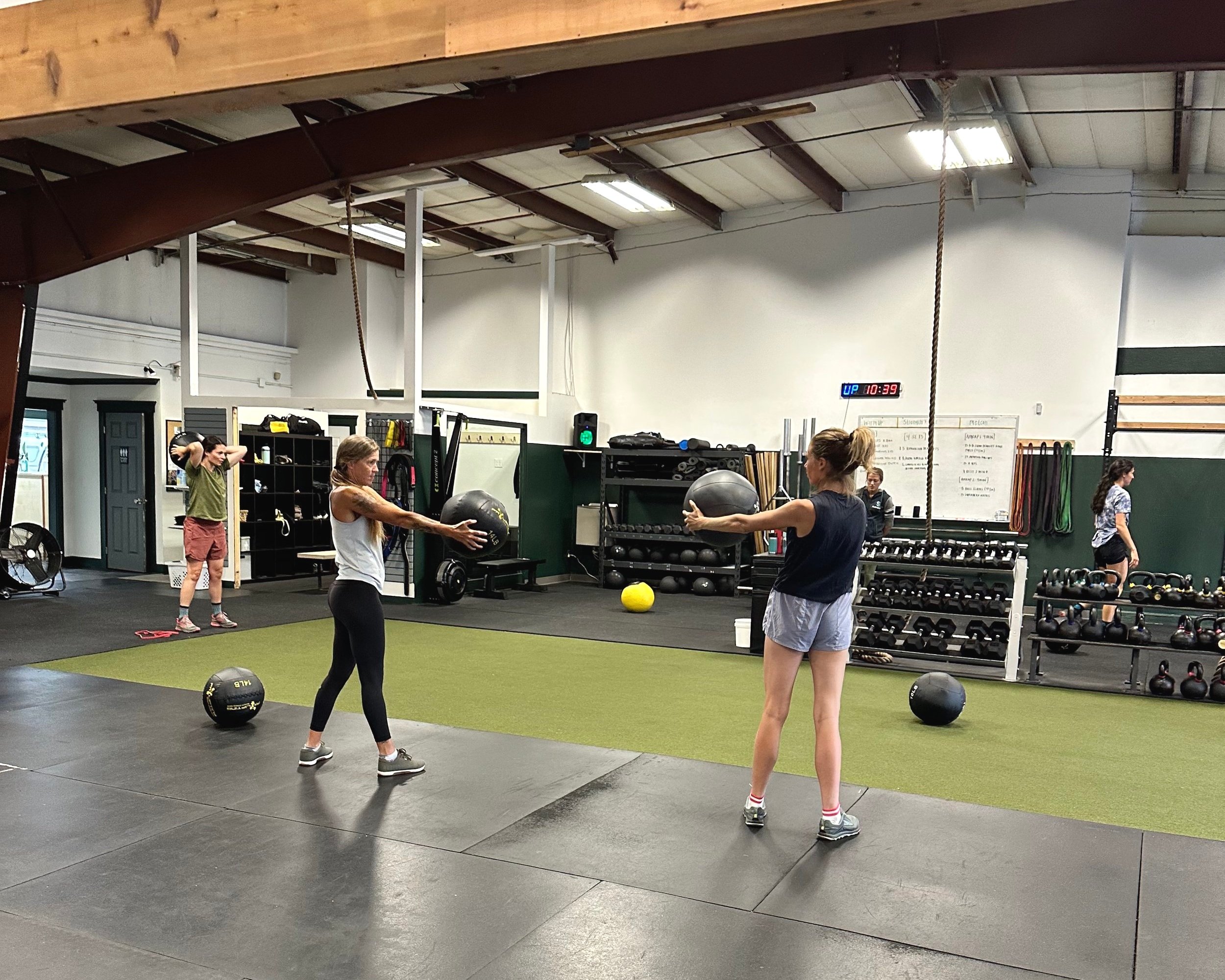 Don’t Quit Now!  Why Fitness Routines Fail After the First Weeks and How to Stay on Track&nbsp;