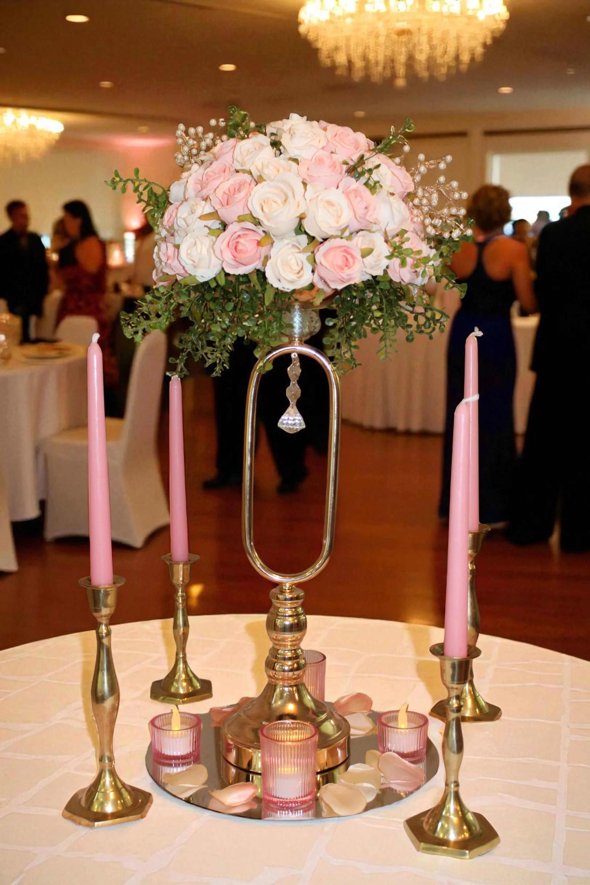 Pink Romance Circle Wedding Reception-Photoroom.jpg