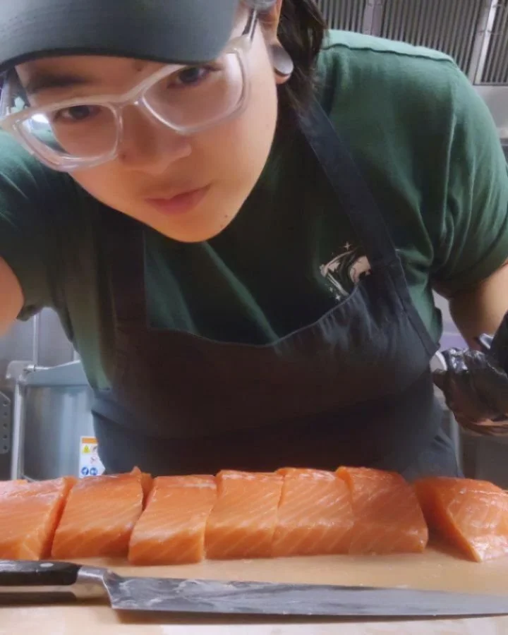 Hiiiiiiii it was my birthday yesterday so I wanted to come back and start posting. More to come with specials for everyone celebrating something this month π
#mesakita #bipoc #wlw #gemini #diasporakid #thirdculturekid #privatechef