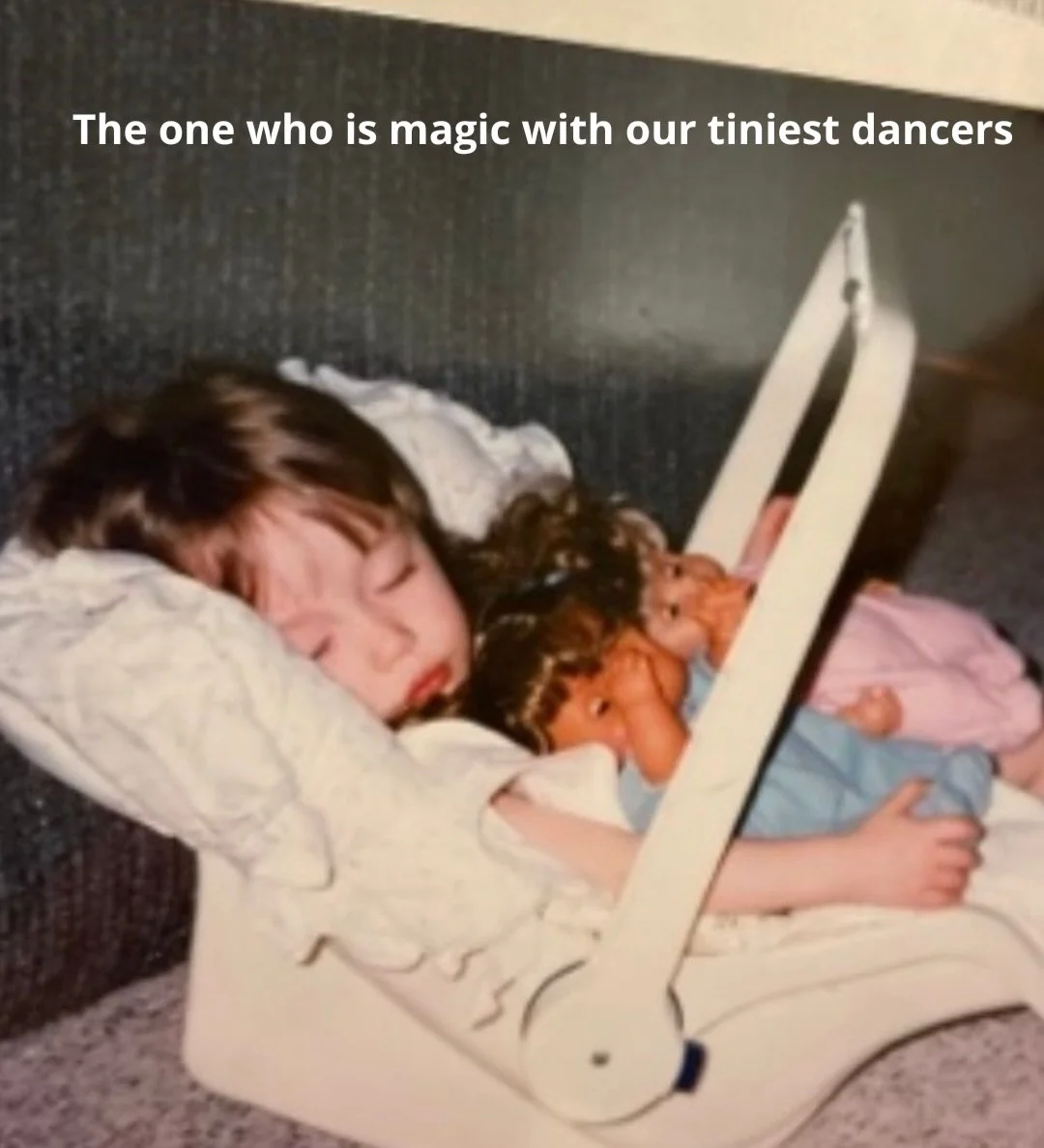 Guess who! 🩷🪩🧡