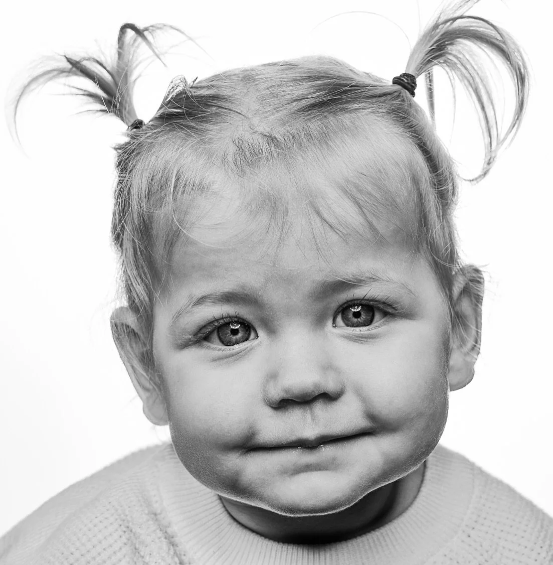 Proof that magic comes in tiny packages ✨#littleepicskeepsakes #LittleEpics #portraits #videokeepsake #cinematicfamilystorytelling